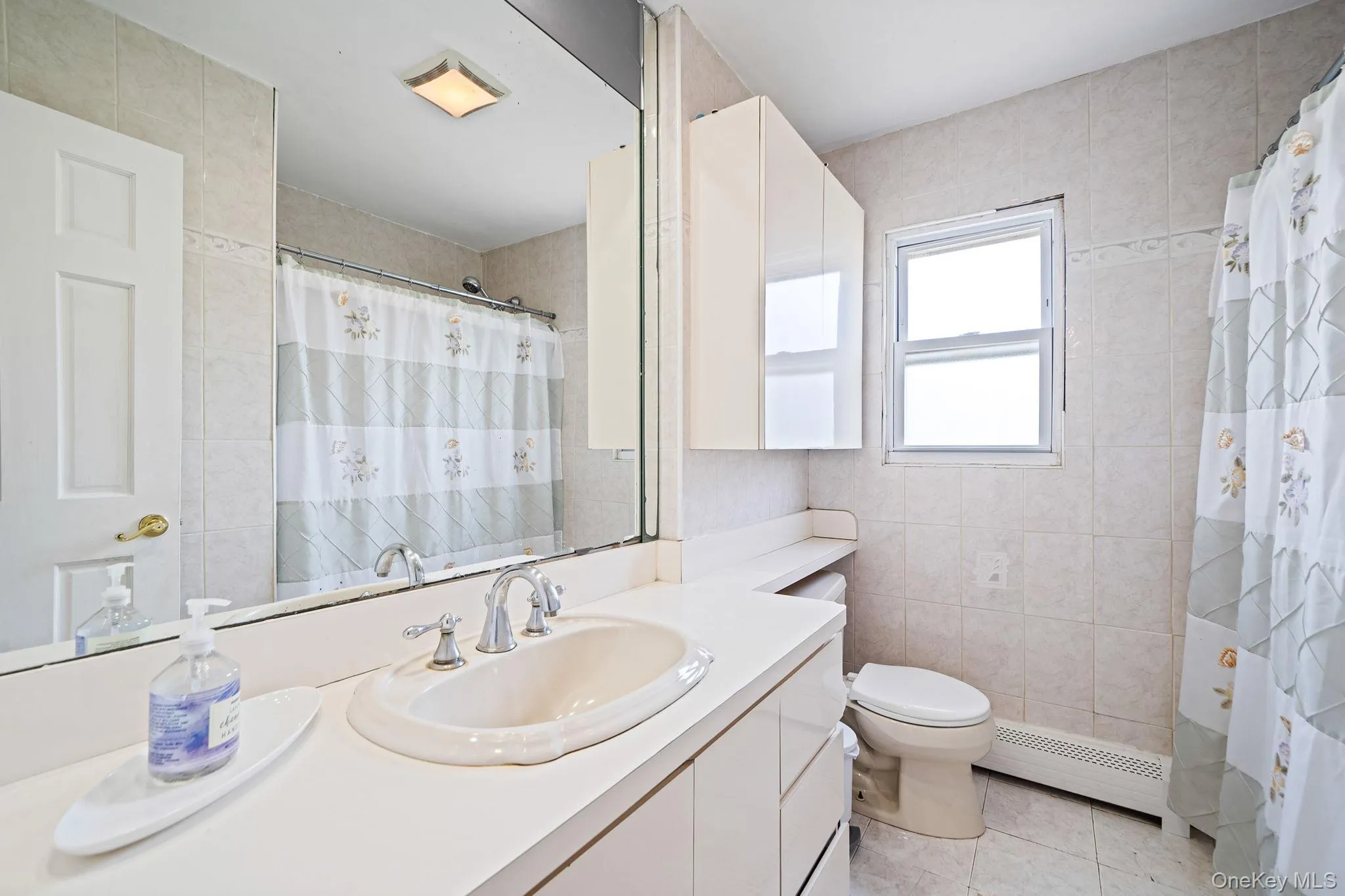 250 Church Street, Hempstead, NY, 3 Bedrooms Bedrooms, 7 Rooms Rooms,2 BathroomsBathrooms,Residential,For Rent,Church,0,1020340 250 Church Street, Hempstead, NY, 3 Bedrooms Bedrooms, 7 Rooms Rooms,2 BathroomsBathrooms,Residential,For Rent,Church,0,1020340