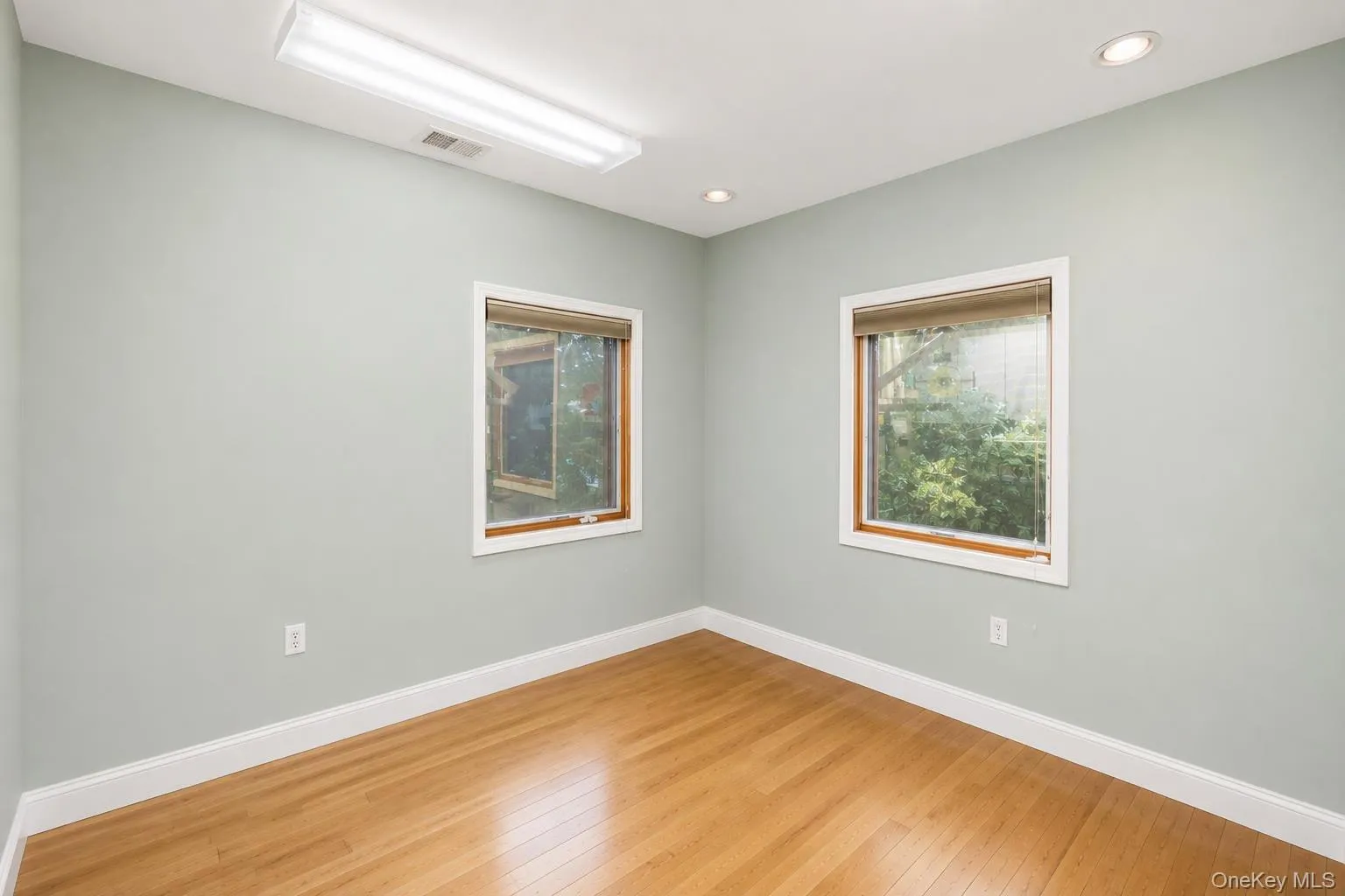 2 Bartel Drive, Huntington, NY, 4 Bedrooms Bedrooms, 8 Rooms Rooms,2 BathroomsBathrooms,Residential,For Rent,Bartel,0,1020342 2 Bartel Drive, Huntington, NY, 4 Bedrooms Bedrooms, 8 Rooms Rooms,2 BathroomsBathrooms,Residential,For Rent,Bartel,0,1020342