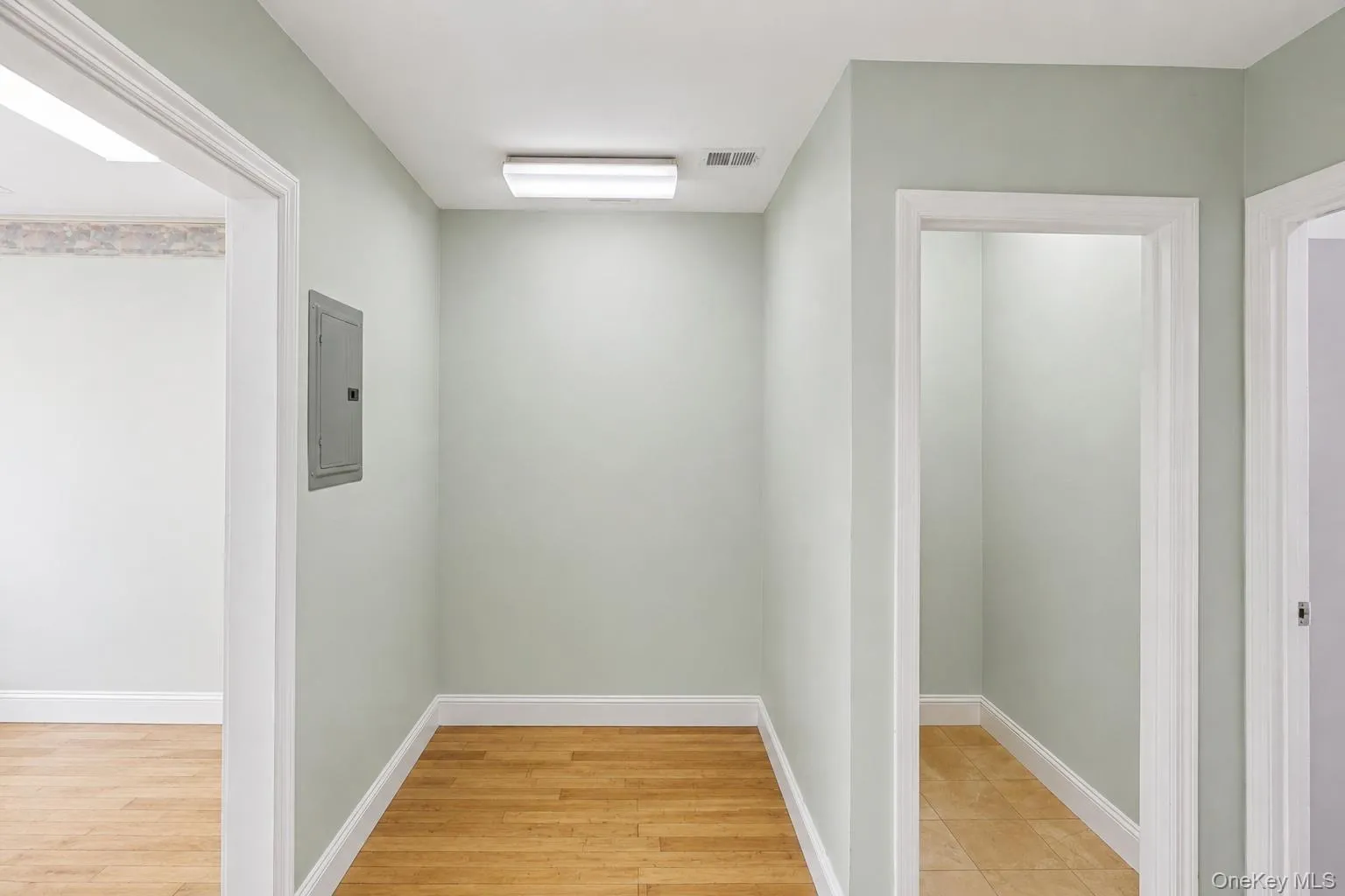 2 Bartel Drive, Huntington, NY, 4 Bedrooms Bedrooms, 8 Rooms Rooms,2 BathroomsBathrooms,Residential,For Rent,Bartel,0,1020342 2 Bartel Drive, Huntington, NY, 4 Bedrooms Bedrooms, 8 Rooms Rooms,2 BathroomsBathrooms,Residential,For Rent,Bartel,0,1020342