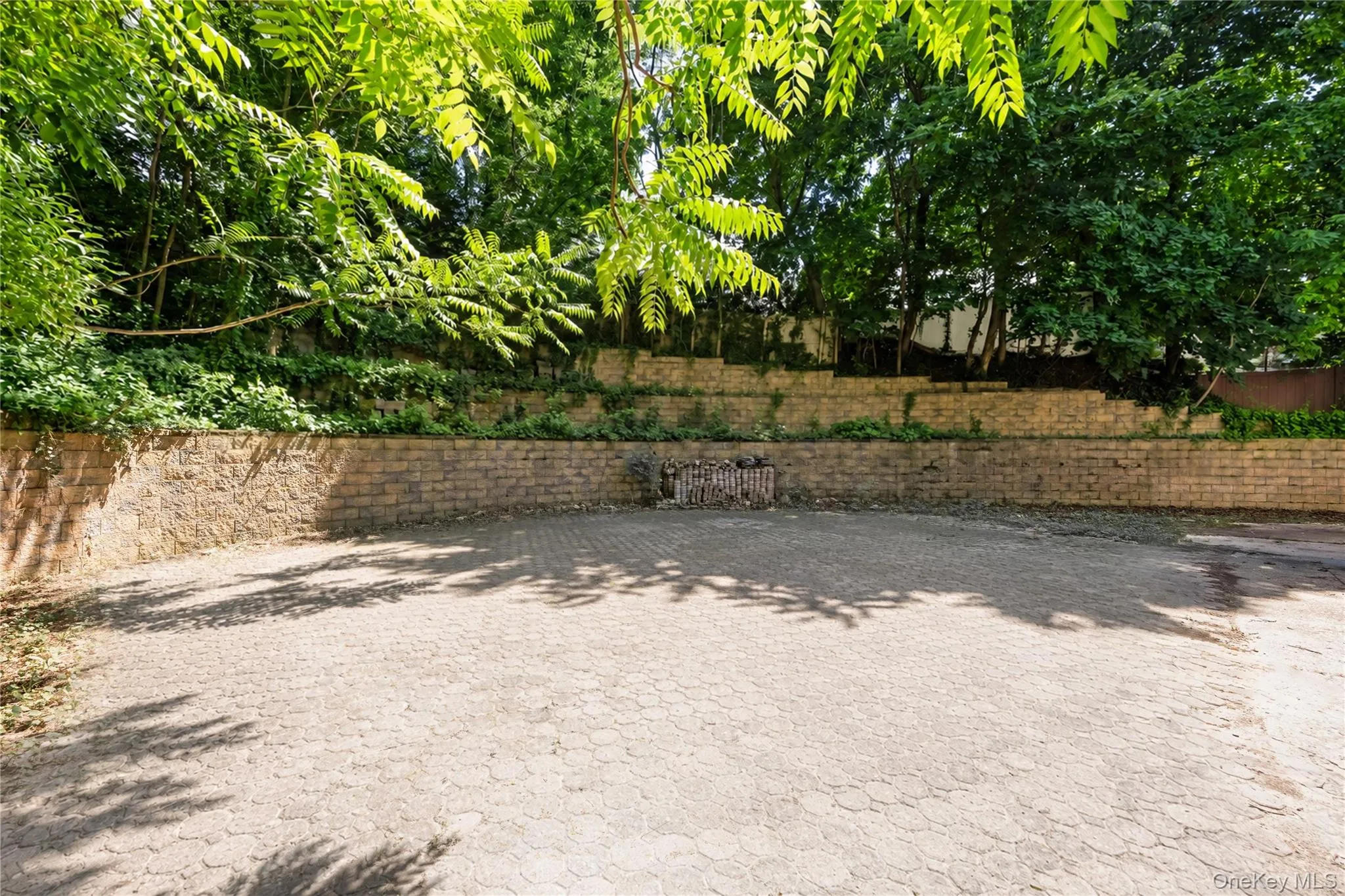216 Woodbury Road, Oyster Bay, NY, 4 Bedrooms Bedrooms, 8 Rooms Rooms,2 BathroomsBathrooms,Residential,For Rent,Woodbury,0,1020349 216 Woodbury Road, Oyster Bay, NY, 4 Bedrooms Bedrooms, 8 Rooms Rooms,2 BathroomsBathrooms,Residential,For Rent,Woodbury,0,1020349