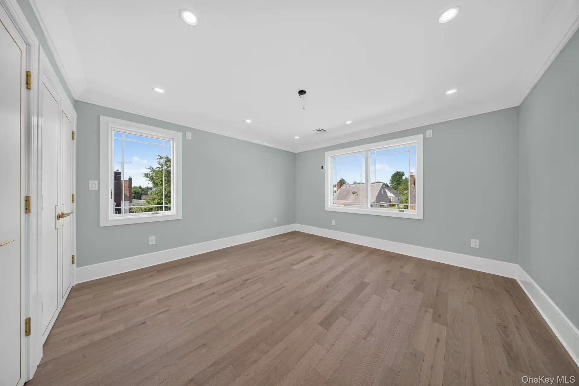 946 Cherry Lane, North Hempstead, NY, 5 Bedrooms Bedrooms, 12 Rooms Rooms,4 BathroomsBathrooms,Residential,For Rent,Cherry,0,1020350 946 Cherry Lane, North Hempstead, NY, 5 Bedrooms Bedrooms, 12 Rooms Rooms,4 BathroomsBathrooms,Residential,For Rent,Cherry,0,1020350