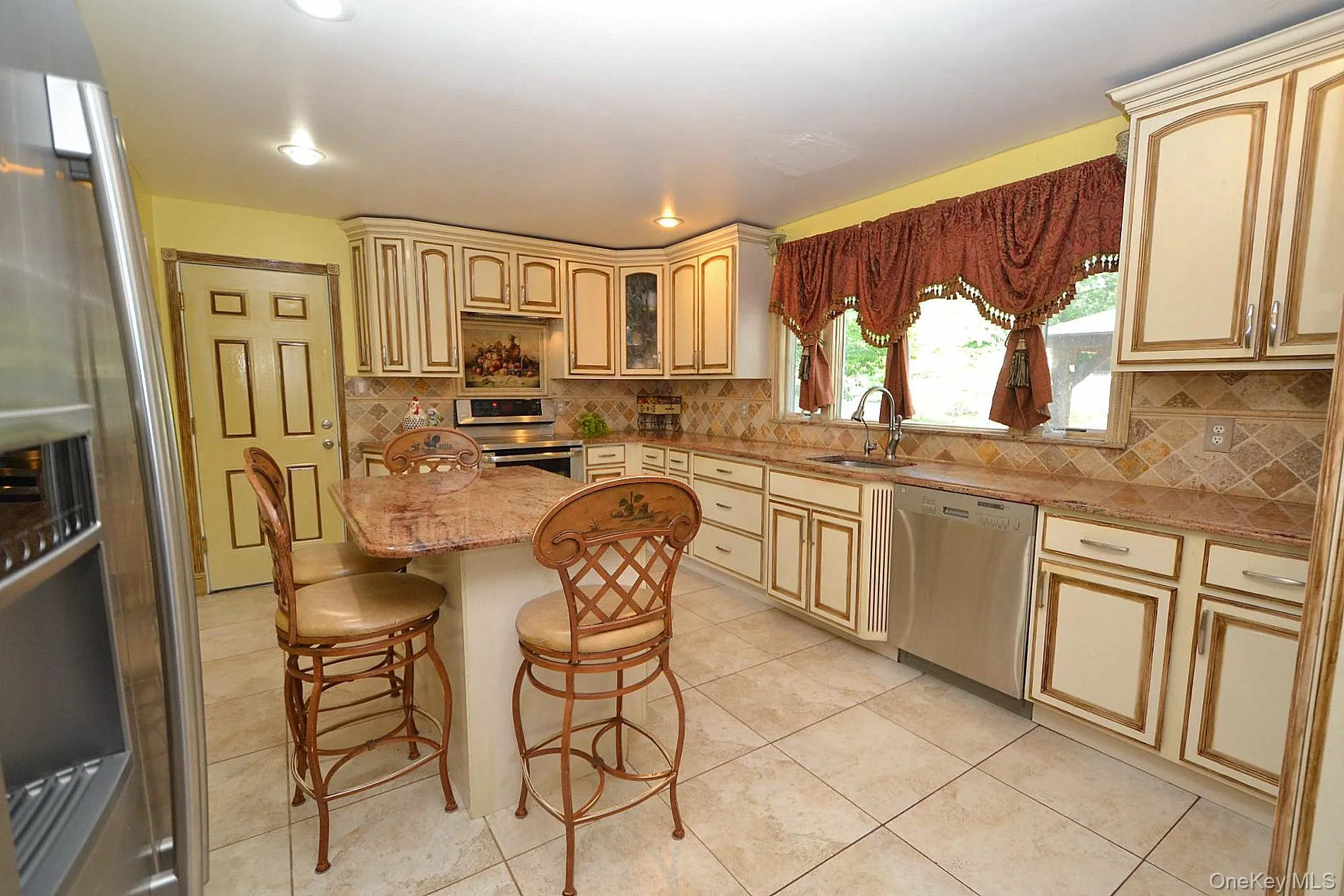 9 Woodbine Street, Brookhaven, NY, 5 Bedrooms Bedrooms, 9 Rooms Rooms,2 BathroomsBathrooms,Residential,For Rent,Woodbine,0,1020356 9 Woodbine Street, Brookhaven, NY, 5 Bedrooms Bedrooms, 9 Rooms Rooms,2 BathroomsBathrooms,Residential,For Rent,Woodbine,0,1020356