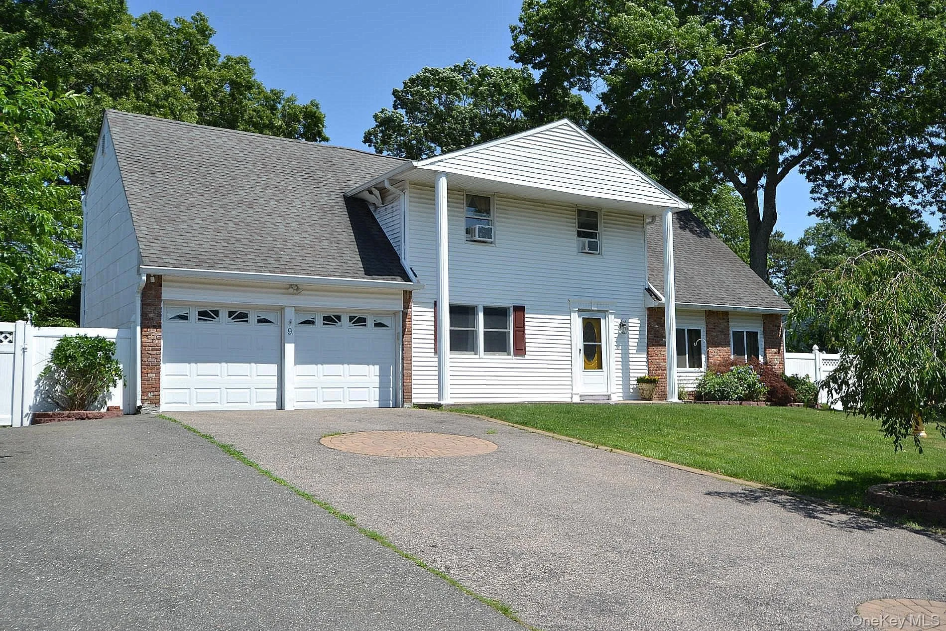 9 Woodbine Street, Brookhaven, NY, 5 Bedrooms Bedrooms, 9 Rooms Rooms,2 BathroomsBathrooms,Residential,For Rent,Woodbine,0,1020356 9 Woodbine Street, Brookhaven, NY, 5 Bedrooms Bedrooms, 9 Rooms Rooms,2 BathroomsBathrooms,Residential,For Rent,Woodbine,0,1020356