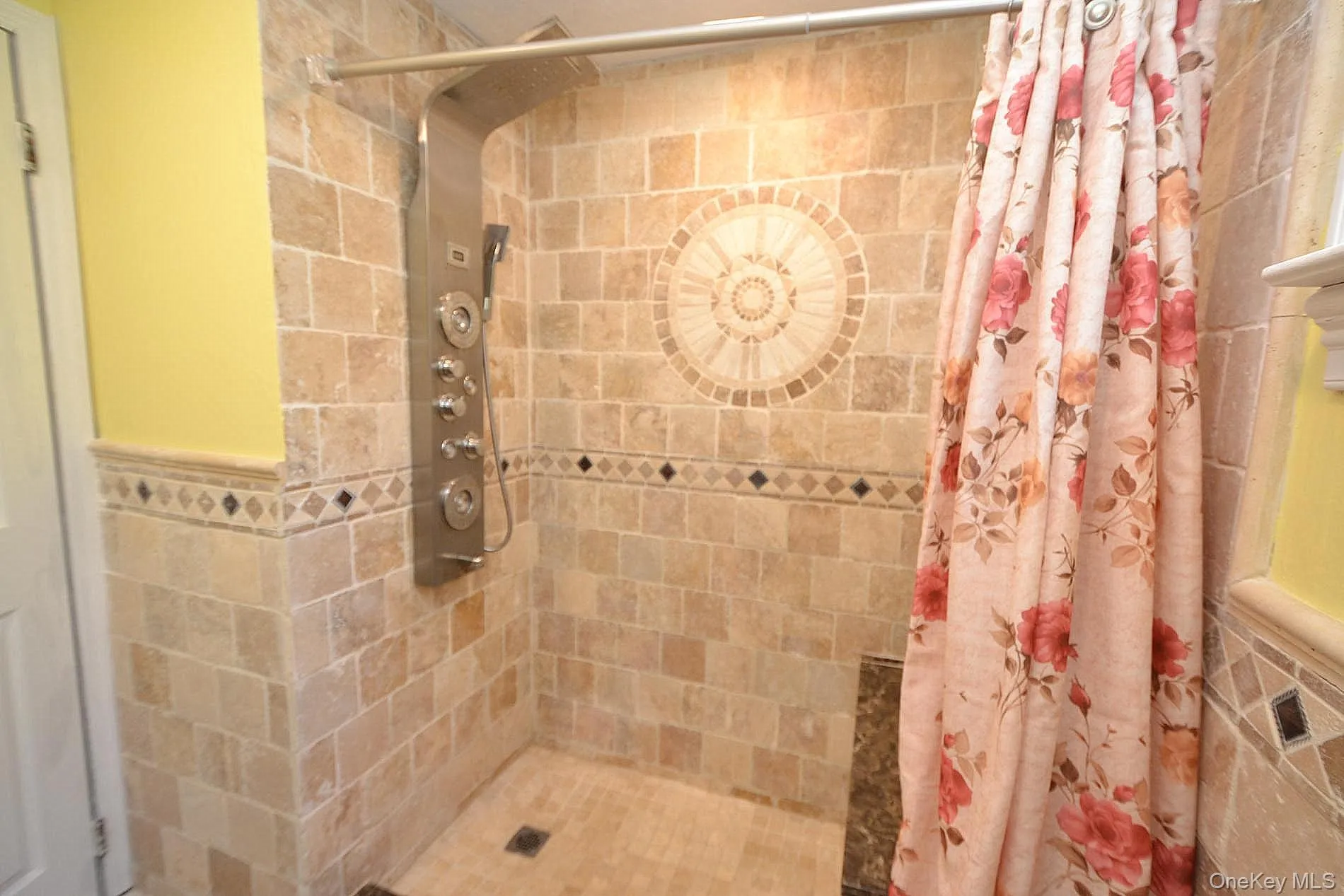 9 Woodbine Street, Brookhaven, NY, 5 Bedrooms Bedrooms, 9 Rooms Rooms,2 BathroomsBathrooms,Residential,For Rent,Woodbine,0,1020356 9 Woodbine Street, Brookhaven, NY, 5 Bedrooms Bedrooms, 9 Rooms Rooms,2 BathroomsBathrooms,Residential,For Rent,Woodbine,0,1020356