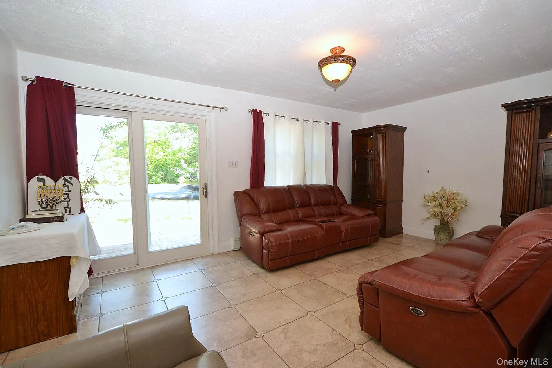 9 Woodbine Street, Brookhaven, NY, 5 Bedrooms Bedrooms, 9 Rooms Rooms,2 BathroomsBathrooms,Residential,For Rent,Woodbine,0,1020356 9 Woodbine Street, Brookhaven, NY, 5 Bedrooms Bedrooms, 9 Rooms Rooms,2 BathroomsBathrooms,Residential,For Rent,Woodbine,0,1020356