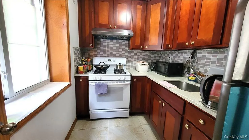 90-14 51st Avenue, New York, NY, 1 Bedroom Bedrooms, 3 Rooms Rooms,1 BathroomBathrooms,Residential,For Rent,51st,0,1020361 90-14 51st Avenue, New York, NY, 1 Bedroom Bedrooms, 3 Rooms Rooms,1 BathroomBathrooms,Residential,For Rent,51st,0,1020361