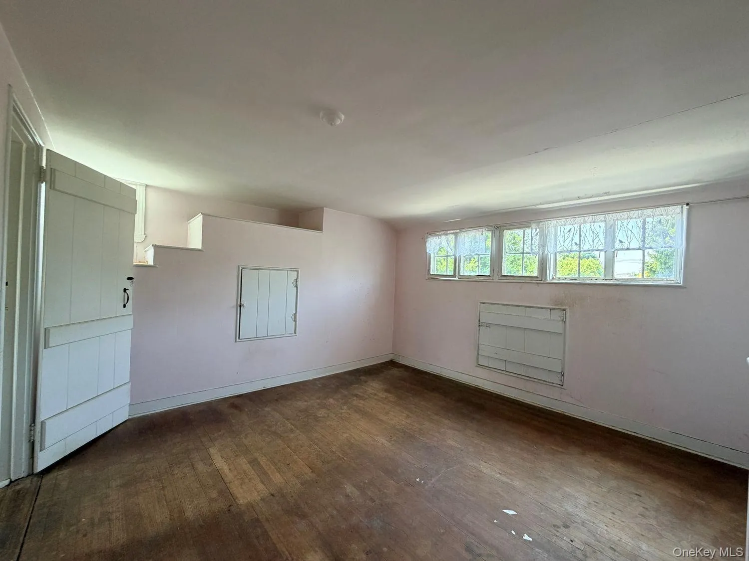 126 Eaton Lane, Islip, NY, 4 Bedrooms Bedrooms, 8 Rooms Rooms,2 BathroomsBathrooms,Residential,For Rent,Eaton,0,1020365 126 Eaton Lane, Islip, NY, 4 Bedrooms Bedrooms, 8 Rooms Rooms,2 BathroomsBathrooms,Residential,For Rent,Eaton,0,1020365