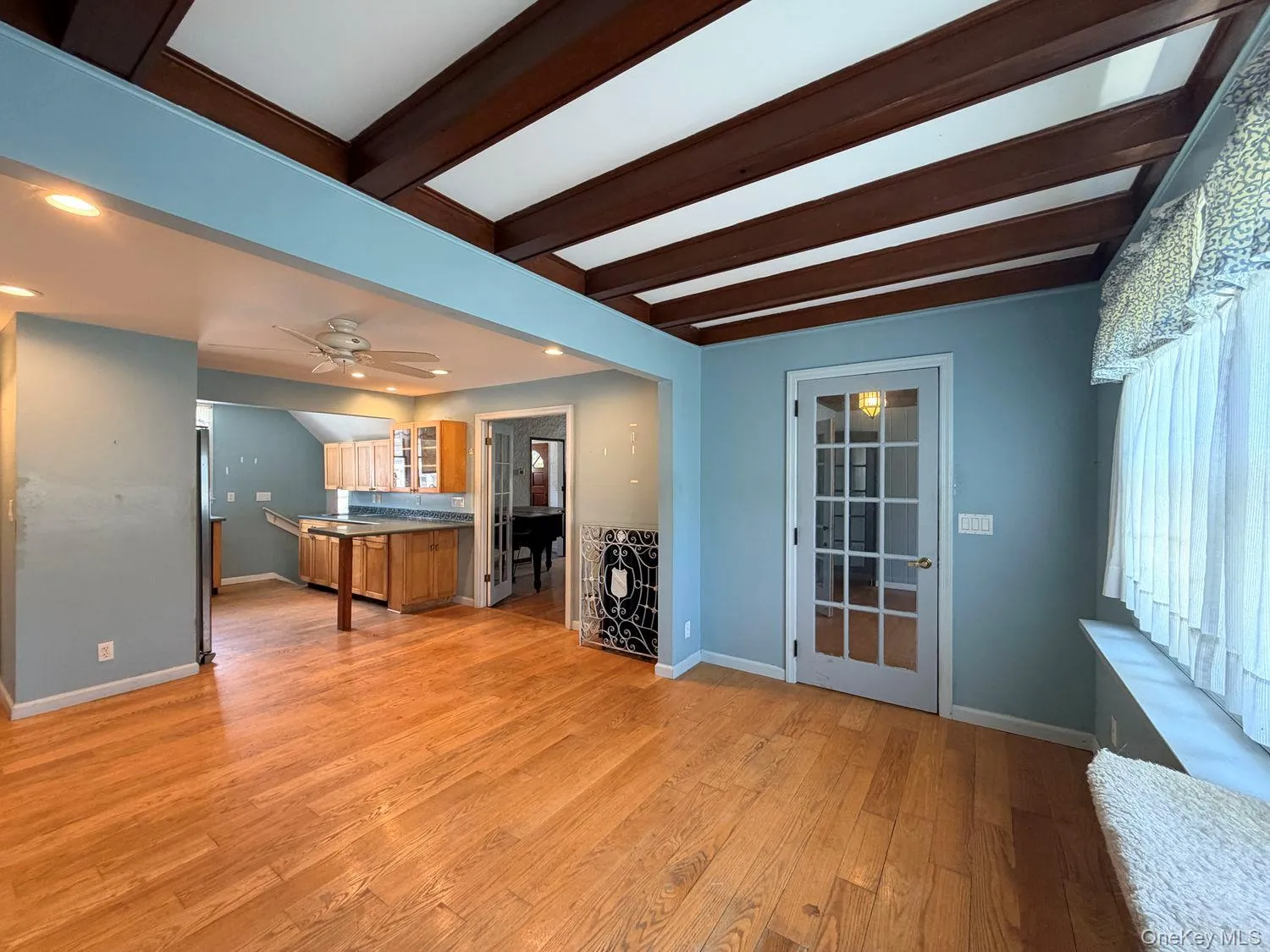 126 Eaton Lane, Islip, NY, 4 Bedrooms Bedrooms, 8 Rooms Rooms,2 BathroomsBathrooms,Residential,For Rent,Eaton,0,1020365 126 Eaton Lane, Islip, NY, 4 Bedrooms Bedrooms, 8 Rooms Rooms,2 BathroomsBathrooms,Residential,For Rent,Eaton,0,1020365