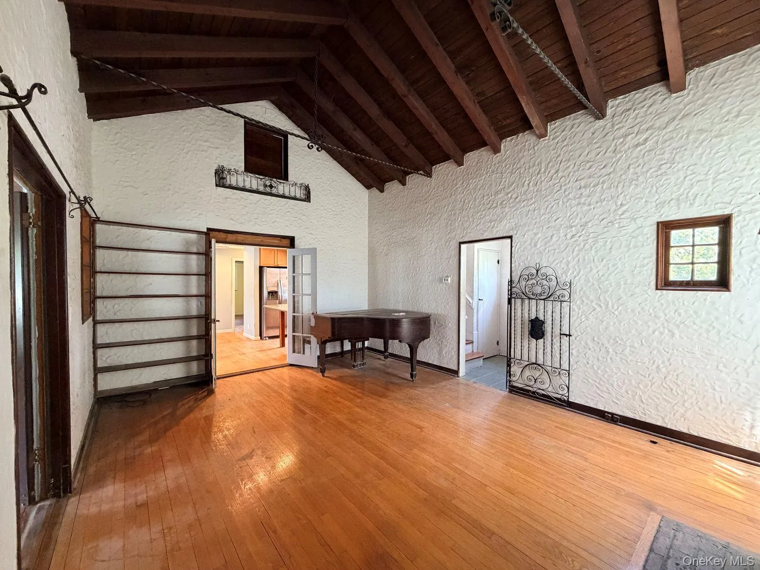 126 Eaton Lane, Islip, NY, 4 Bedrooms Bedrooms, 8 Rooms Rooms,2 BathroomsBathrooms,Residential,For Rent,Eaton,0,1020365 126 Eaton Lane, Islip, NY, 4 Bedrooms Bedrooms, 8 Rooms Rooms,2 BathroomsBathrooms,Residential,For Rent,Eaton,0,1020365