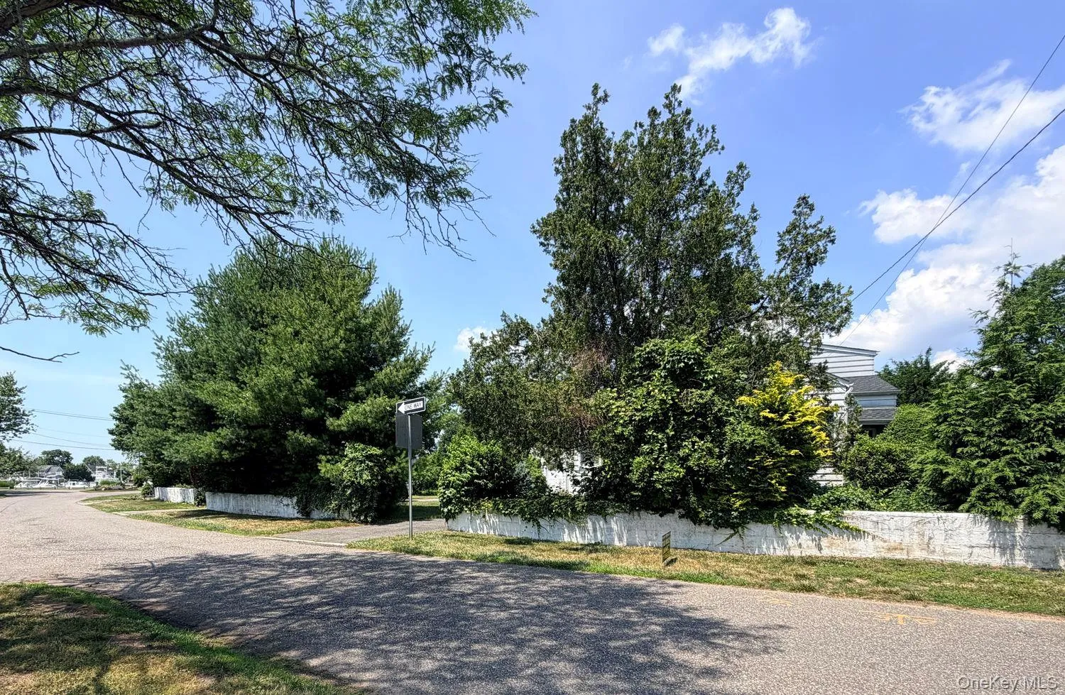 126 Eaton Lane, Islip, NY, 4 Bedrooms Bedrooms, 8 Rooms Rooms,2 BathroomsBathrooms,Residential,For Rent,Eaton,0,1020365 126 Eaton Lane, Islip, NY, 4 Bedrooms Bedrooms, 8 Rooms Rooms,2 BathroomsBathrooms,Residential,For Rent,Eaton,0,1020365