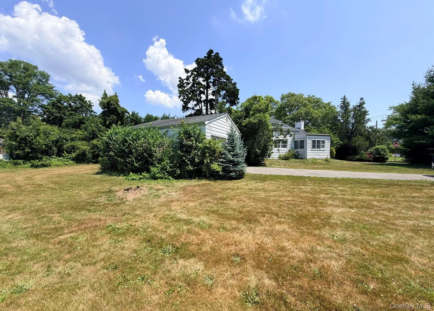 126 Eaton Lane, Islip, NY, 4 Bedrooms Bedrooms, 8 Rooms Rooms,2 BathroomsBathrooms,Residential,For Rent,Eaton,0,1020365 126 Eaton Lane, Islip, NY, 4 Bedrooms Bedrooms, 8 Rooms Rooms,2 BathroomsBathrooms,Residential,For Rent,Eaton,0,1020365