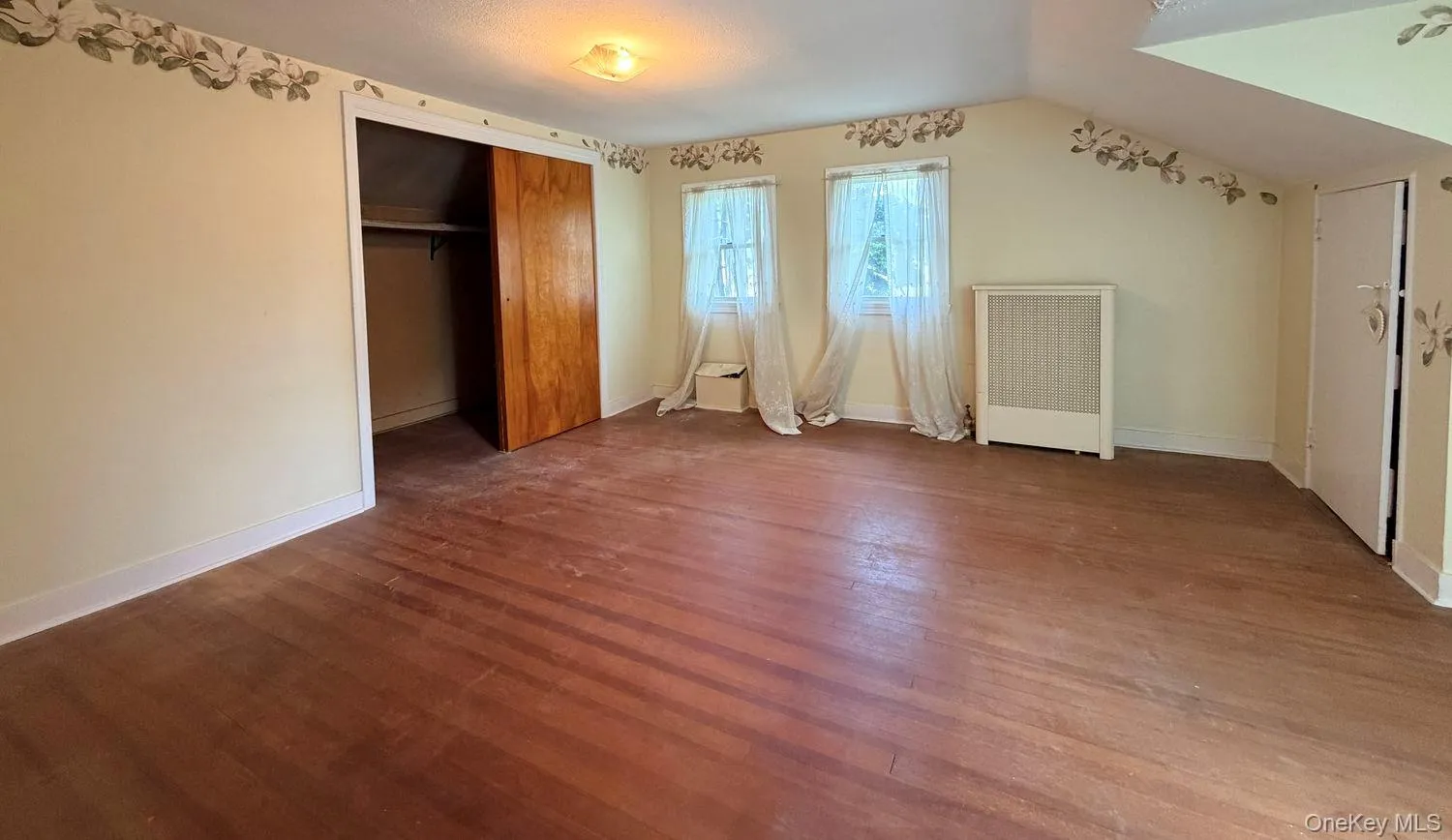 126 Eaton Lane, Islip, NY, 4 Bedrooms Bedrooms, 8 Rooms Rooms,2 BathroomsBathrooms,Residential,For Rent,Eaton,0,1020365 126 Eaton Lane, Islip, NY, 4 Bedrooms Bedrooms, 8 Rooms Rooms,2 BathroomsBathrooms,Residential,For Rent,Eaton,0,1020365