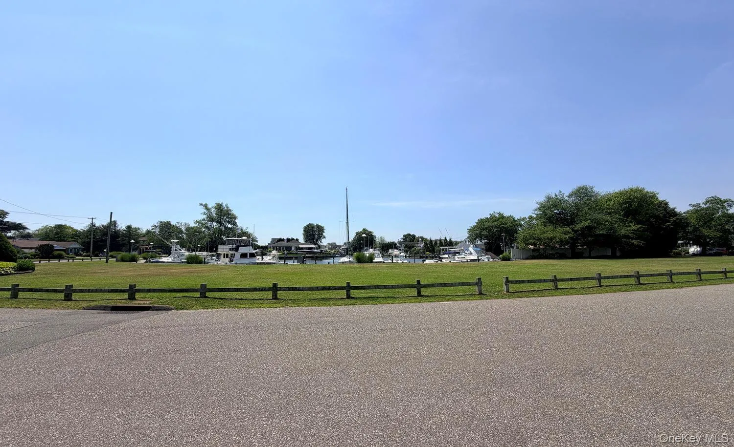 126 Eaton Lane, Islip, NY, 4 Bedrooms Bedrooms, 8 Rooms Rooms,2 BathroomsBathrooms,Residential,For Rent,Eaton,0,1020365 126 Eaton Lane, Islip, NY, 4 Bedrooms Bedrooms, 8 Rooms Rooms,2 BathroomsBathrooms,Residential,For Rent,Eaton,0,1020365
