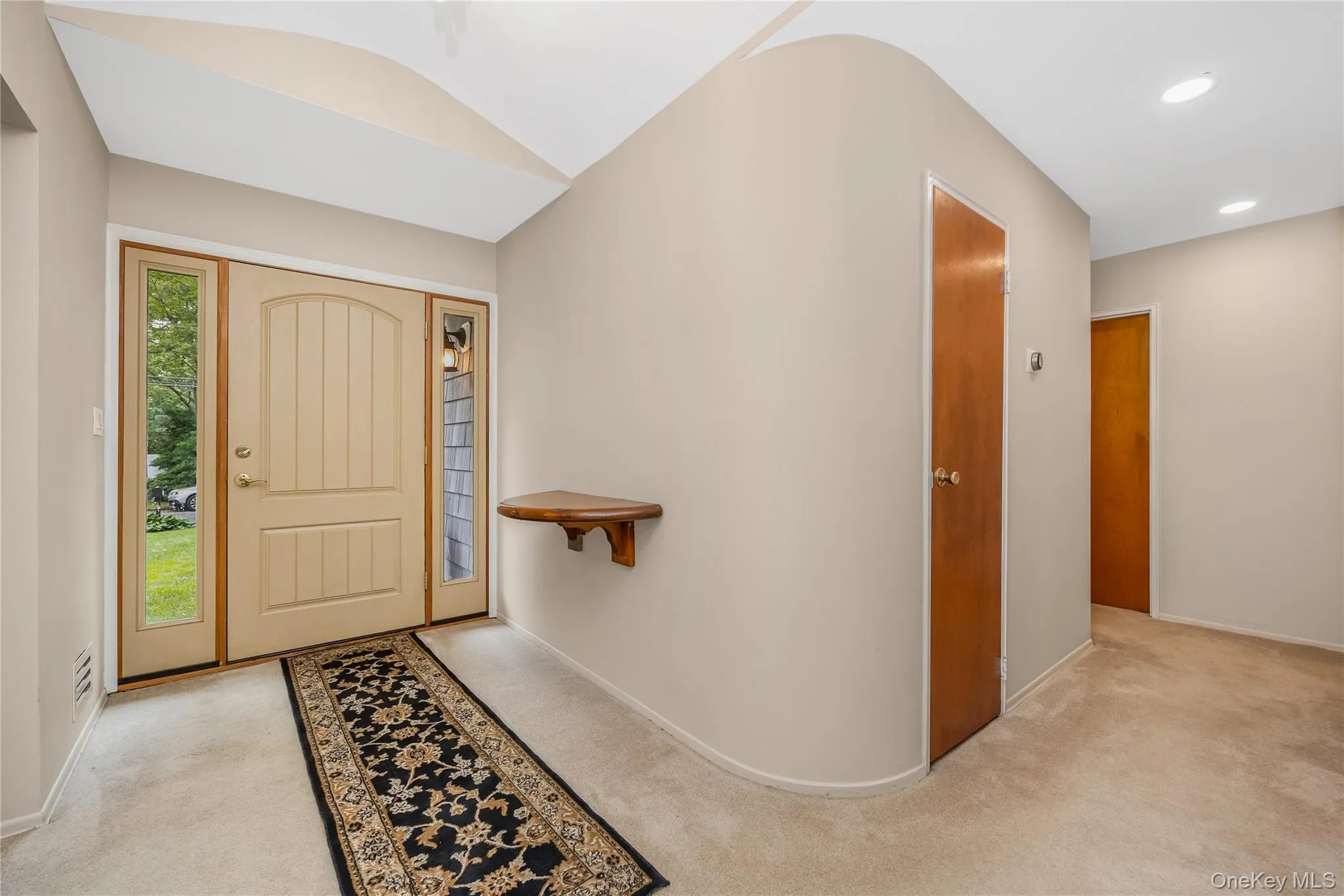 10 Udell Way, Huntington, NY, 3 Bedrooms Bedrooms, 7 Rooms Rooms,2 BathroomsBathrooms,Residential,For Rent,Udell,0,1020373 10 Udell Way, Huntington, NY, 3 Bedrooms Bedrooms, 7 Rooms Rooms,2 BathroomsBathrooms,Residential,For Rent,Udell,0,1020373