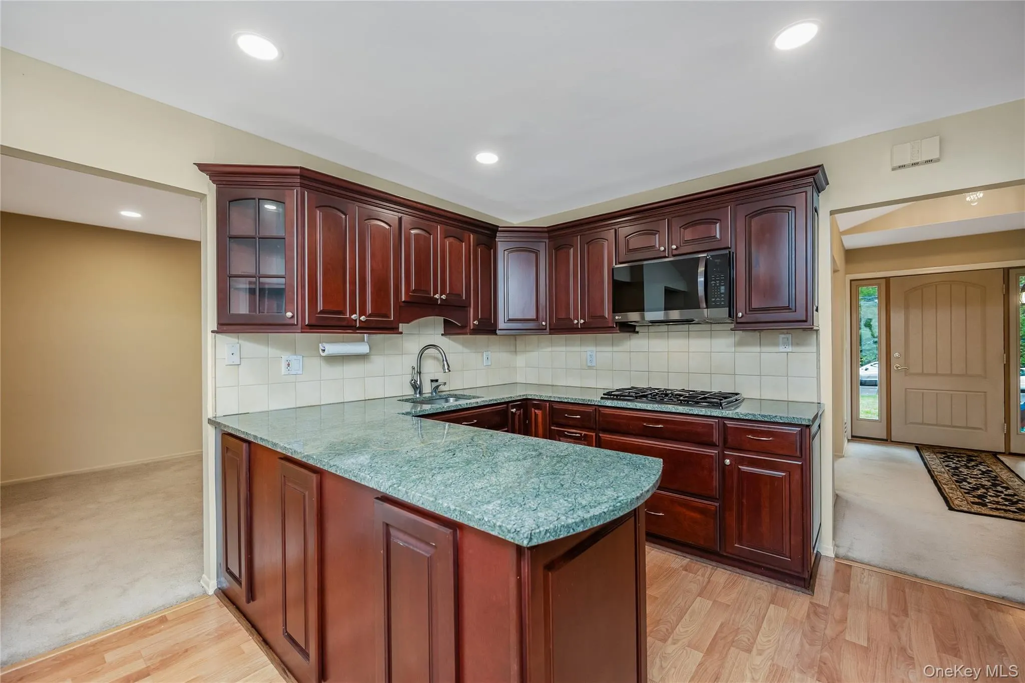 10 Udell Way, Huntington, NY, 3 Bedrooms Bedrooms, 7 Rooms Rooms,2 BathroomsBathrooms,Residential,For Rent,Udell,0,1020373 10 Udell Way, Huntington, NY, 3 Bedrooms Bedrooms, 7 Rooms Rooms,2 BathroomsBathrooms,Residential,For Rent,Udell,0,1020373