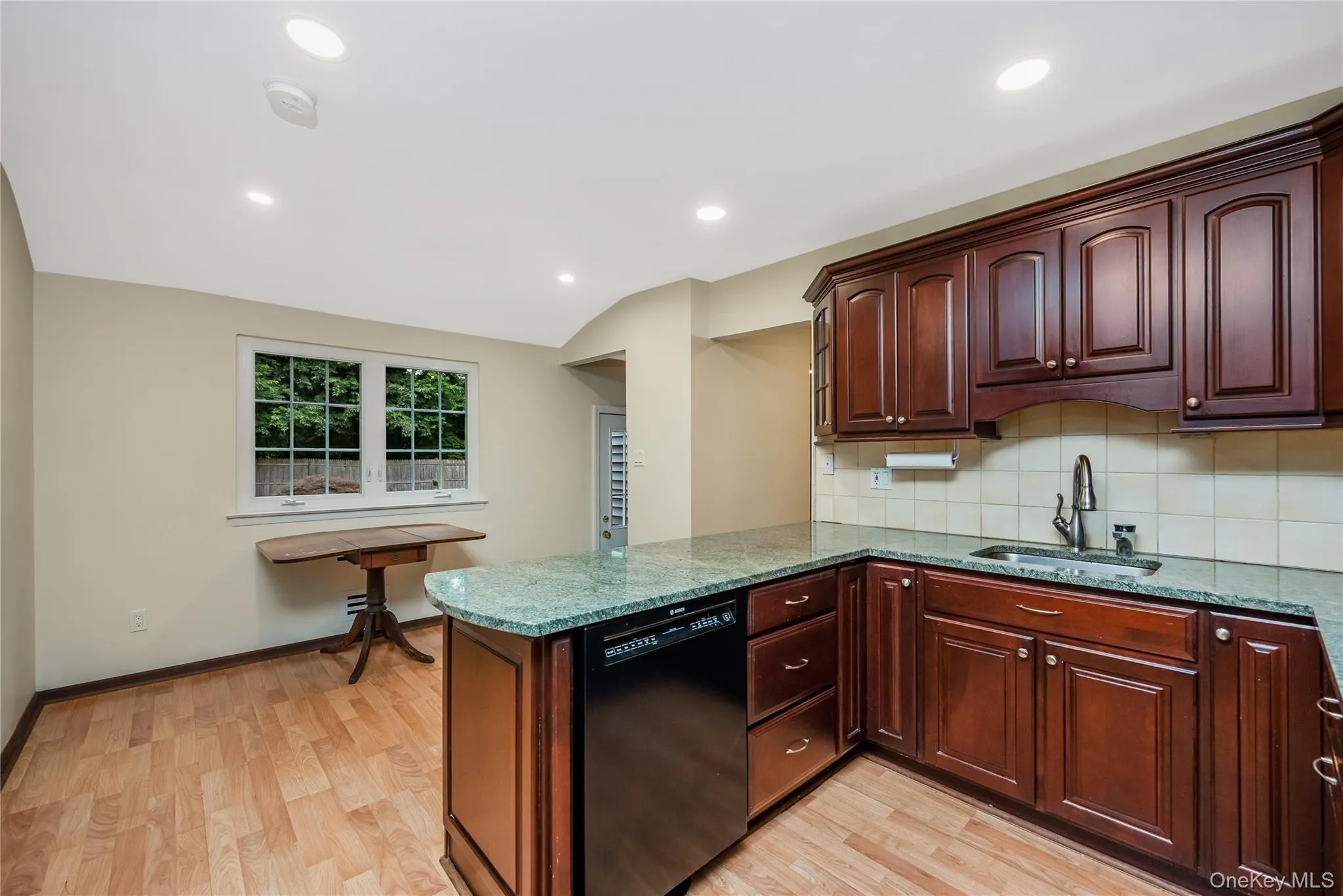 10 Udell Way, Huntington, NY, 3 Bedrooms Bedrooms, 7 Rooms Rooms,2 BathroomsBathrooms,Residential,For Rent,Udell,0,1020373 10 Udell Way, Huntington, NY, 3 Bedrooms Bedrooms, 7 Rooms Rooms,2 BathroomsBathrooms,Residential,For Rent,Udell,0,1020373