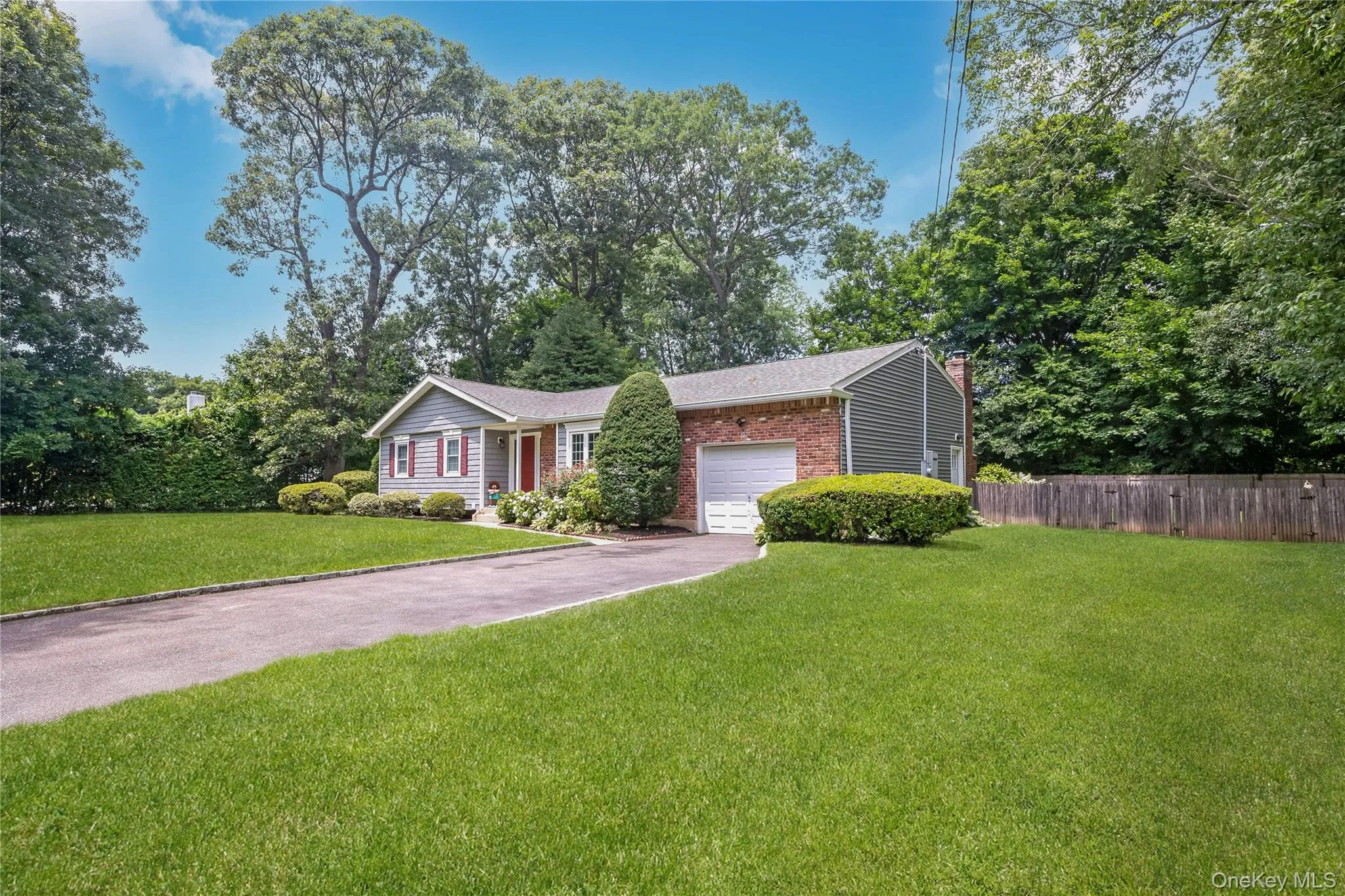 10 Udell Way, Huntington, NY, 3 Bedrooms Bedrooms, 7 Rooms Rooms,2 BathroomsBathrooms,Residential,For Rent,Udell,0,1020373 10 Udell Way, Huntington, NY, 3 Bedrooms Bedrooms, 7 Rooms Rooms,2 BathroomsBathrooms,Residential,For Rent,Udell,0,1020373