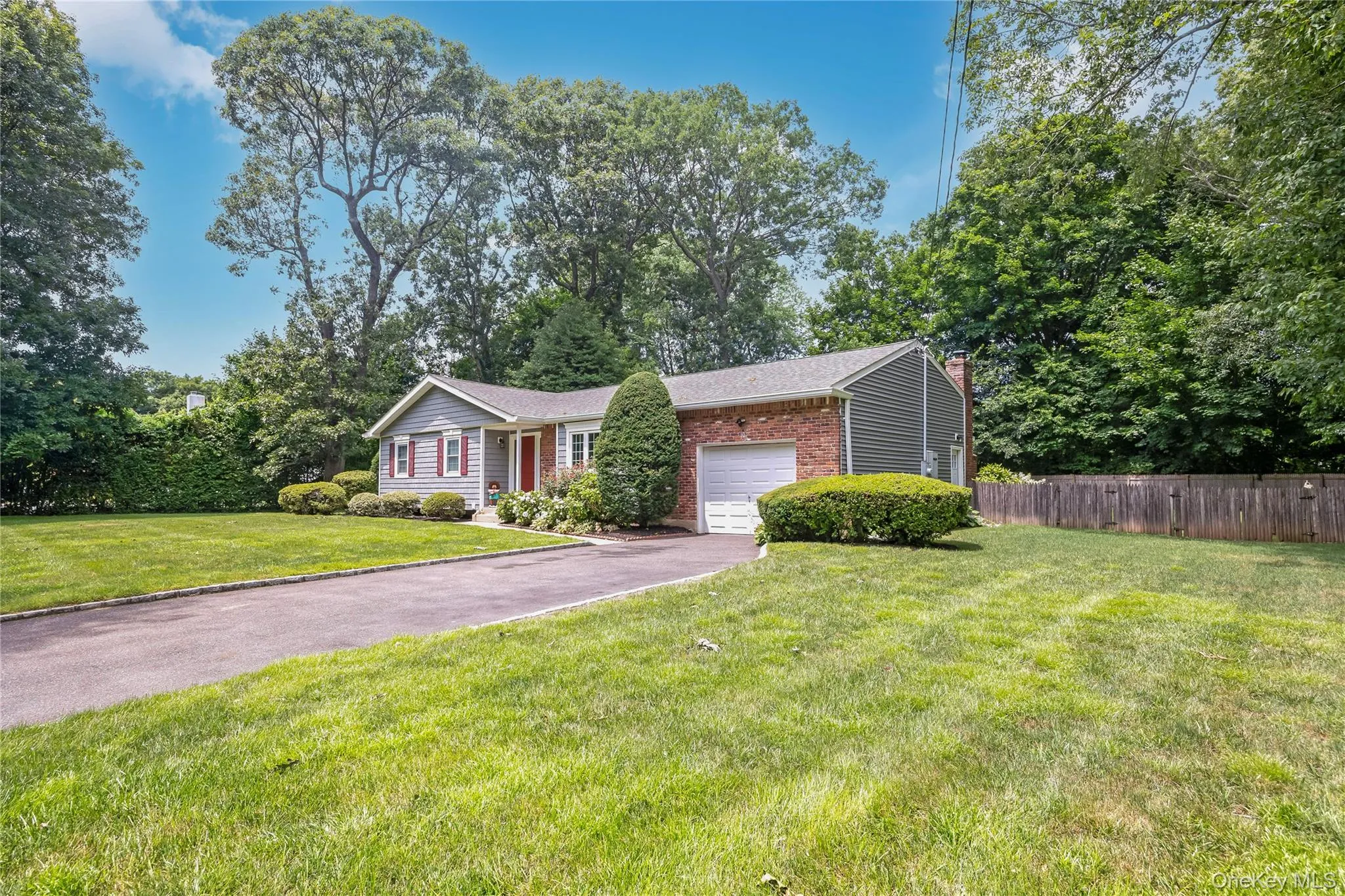10 Udell Way, Huntington, NY, 3 Bedrooms Bedrooms, 7 Rooms Rooms,2 BathroomsBathrooms,Residential,For Rent,Udell,0,1020373 10 Udell Way, Huntington, NY, 3 Bedrooms Bedrooms, 7 Rooms Rooms,2 BathroomsBathrooms,Residential,For Rent,Udell,0,1020373