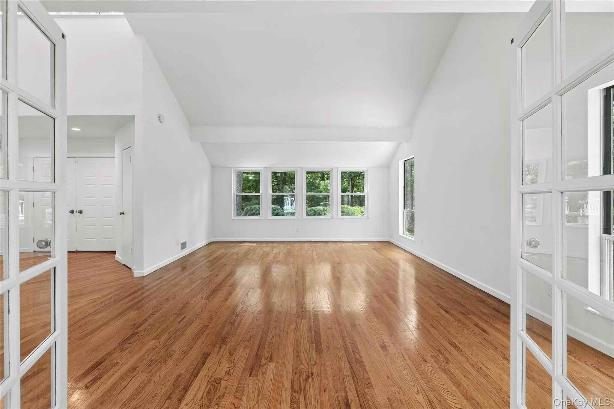 12 Ridge Road, Brookhaven, NY, 5 Bedrooms Bedrooms, 11 Rooms Rooms,3 BathroomsBathrooms,Residential,For Rent,Ridge,0,1020376 12 Ridge Road, Brookhaven, NY, 5 Bedrooms Bedrooms, 11 Rooms Rooms,3 BathroomsBathrooms,Residential,For Rent,Ridge,0,1020376