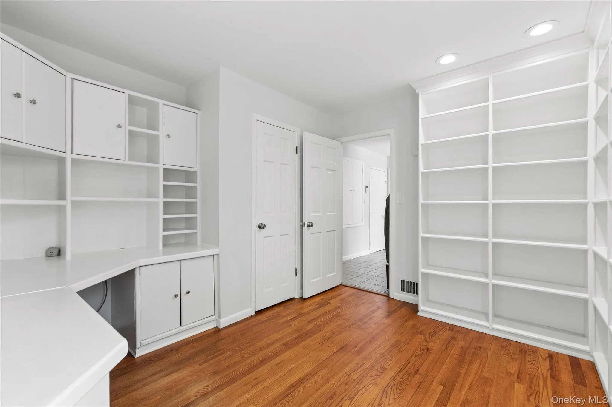 12 Ridge Road, Brookhaven, NY, 5 Bedrooms Bedrooms, 11 Rooms Rooms,3 BathroomsBathrooms,Residential,For Rent,Ridge,0,1020376 12 Ridge Road, Brookhaven, NY, 5 Bedrooms Bedrooms, 11 Rooms Rooms,3 BathroomsBathrooms,Residential,For Rent,Ridge,0,1020376