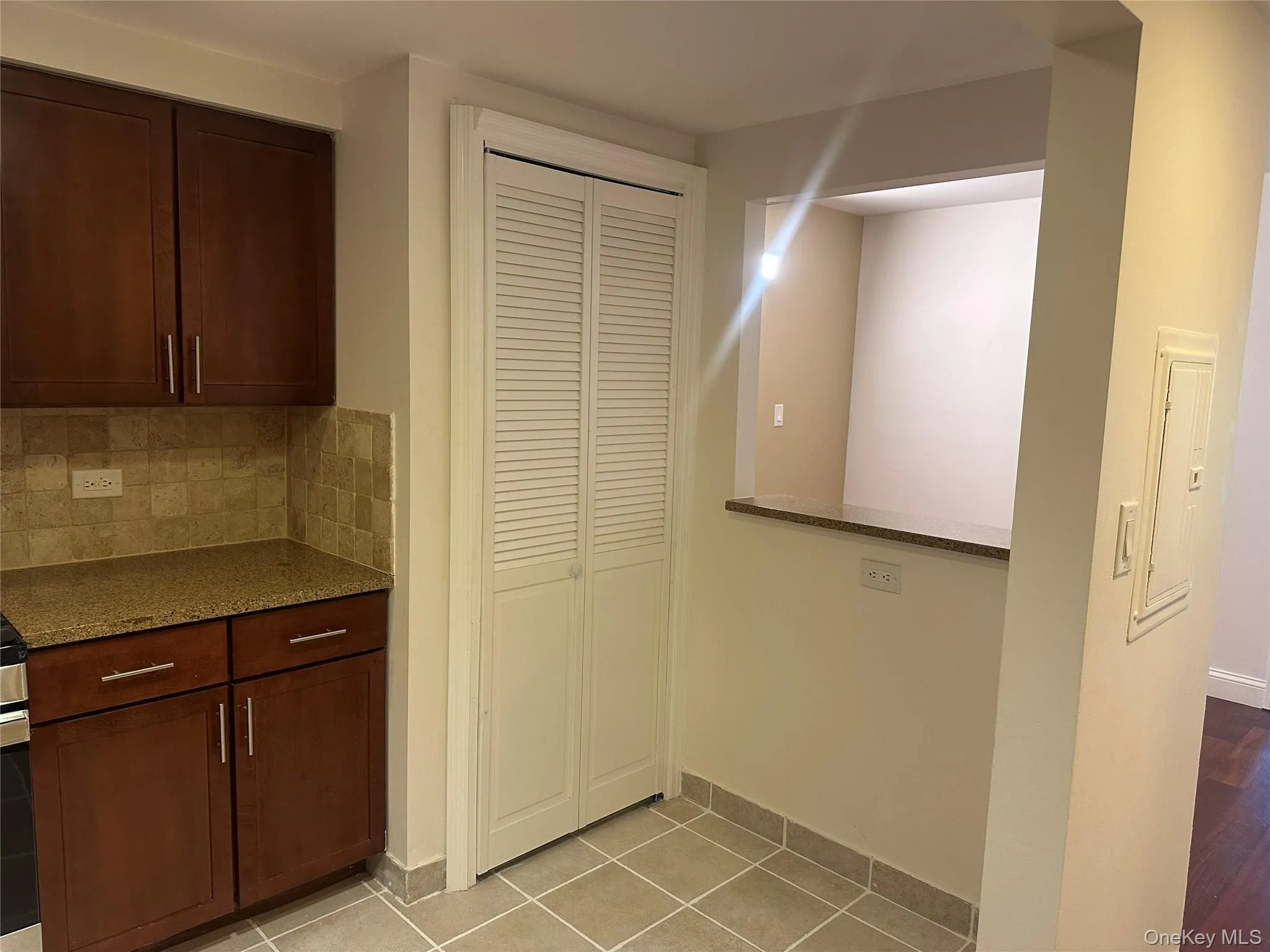 14341 84th Drive, New York, NY, 1 Bedroom Bedrooms, 4 Rooms Rooms,1 BathroomBathrooms,Residential Lease,For Rent,84th,0,1020378 14341 84th Drive, New York, NY, 1 Bedroom Bedrooms, 4 Rooms Rooms,1 BathroomBathrooms,Residential Lease,For Rent,84th,0,1020378