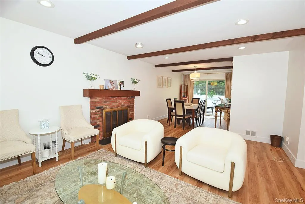 51 Whitman Avenue, Oyster Bay, NY, 3 Bedrooms Bedrooms, 8 Rooms Rooms,2 BathroomsBathrooms,Residential Lease,For Rent,Whitman,0,1020383 51 Whitman Avenue, Oyster Bay, NY, 3 Bedrooms Bedrooms, 8 Rooms Rooms,2 BathroomsBathrooms,Residential Lease,For Rent,Whitman,0,1020383