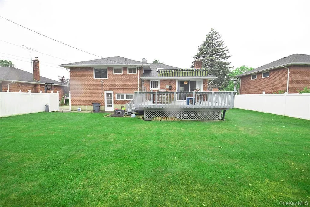 51 Whitman Avenue, Oyster Bay, NY, 3 Bedrooms Bedrooms, 8 Rooms Rooms,2 BathroomsBathrooms,Residential Lease,For Rent,Whitman,0,1020383 51 Whitman Avenue, Oyster Bay, NY, 3 Bedrooms Bedrooms, 8 Rooms Rooms,2 BathroomsBathrooms,Residential Lease,For Rent,Whitman,0,1020383