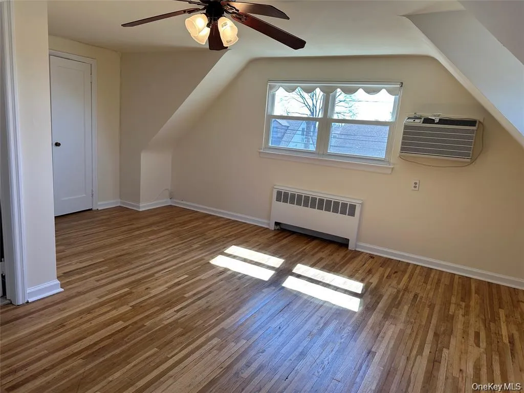 one Waverly Place, Hempstead, NY, 1 Bedroom Bedrooms, 4 Rooms Rooms,1 BathroomBathrooms,Residential Lease,For Rent,Waverly,0,1020386 one Waverly Place, Hempstead, NY, 1 Bedroom Bedrooms, 4 Rooms Rooms,1 BathroomBathrooms,Residential Lease,For Rent,Waverly,0,1020386