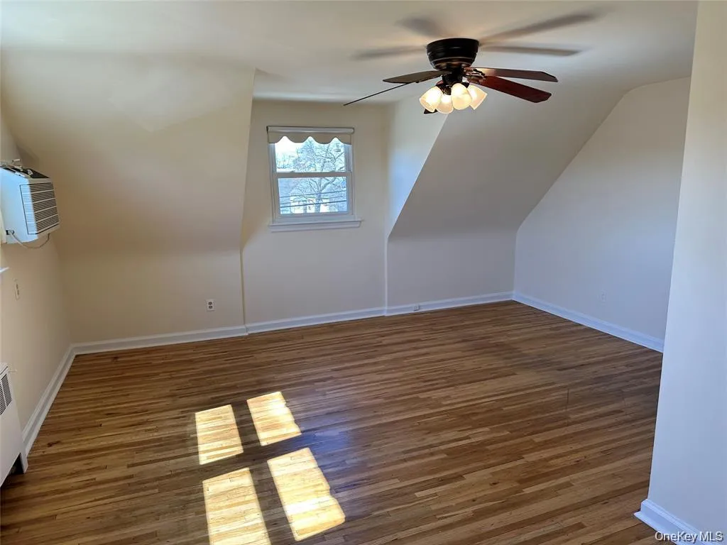 one Waverly Place, Hempstead, NY, 1 Bedroom Bedrooms, 4 Rooms Rooms,1 BathroomBathrooms,Residential Lease,For Rent,Waverly,0,1020386 one Waverly Place, Hempstead, NY, 1 Bedroom Bedrooms, 4 Rooms Rooms,1 BathroomBathrooms,Residential Lease,For Rent,Waverly,0,1020386