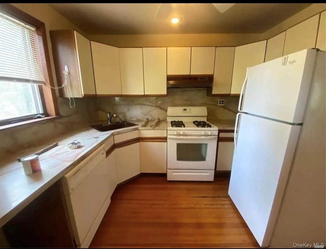 217-17 38 Avenue, New York, NY, 2 Bedrooms Bedrooms, 6 Rooms Rooms,1 BathroomBathrooms,Residential Lease,For Rent,38,0,1020389 217-17 38 Avenue, New York, NY, 2 Bedrooms Bedrooms, 6 Rooms Rooms,1 BathroomBathrooms,Residential Lease,For Rent,38,0,1020389