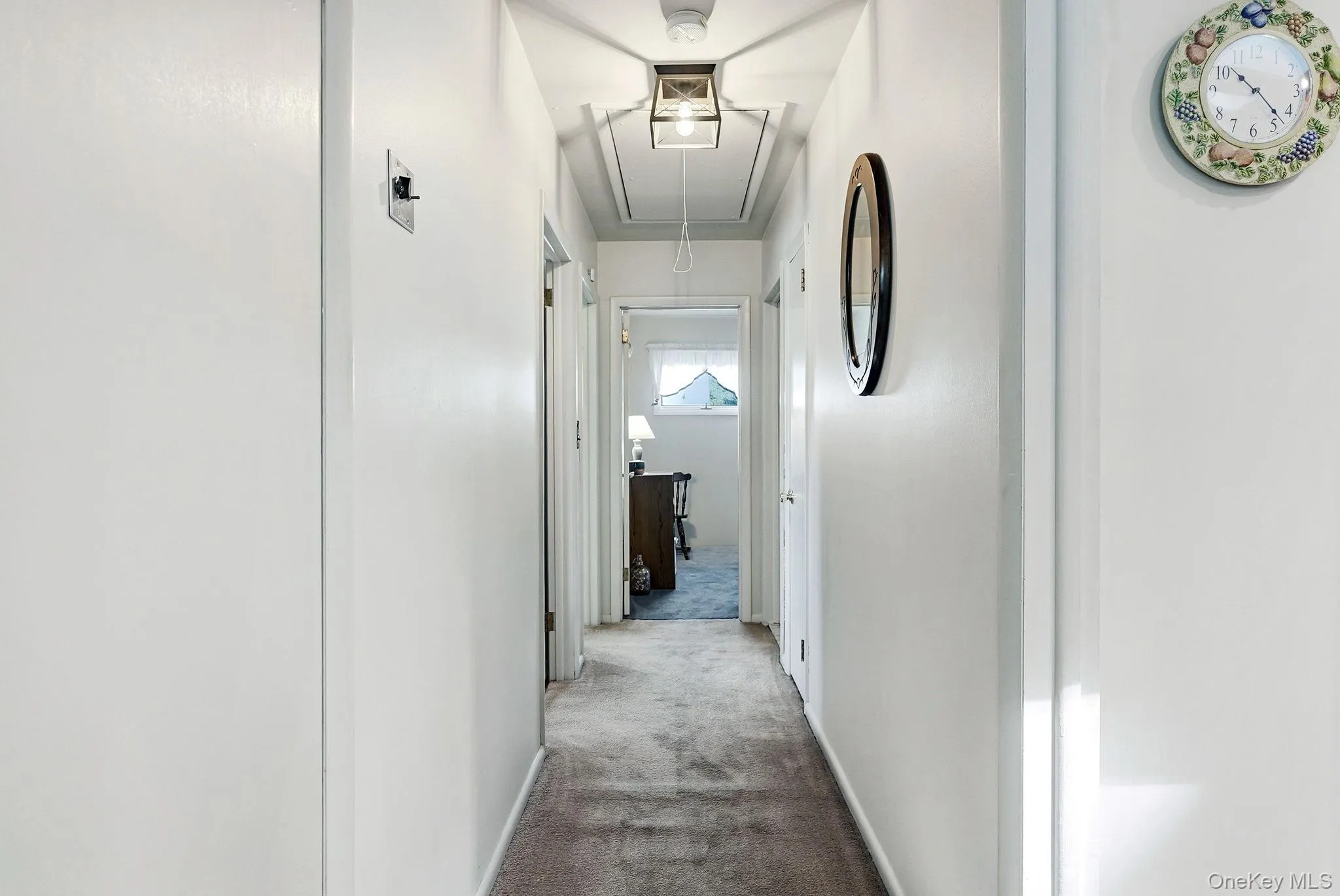 Hallway to Bedrooms and Full updated Bath Hallway to Bedrooms and Full updated Bath