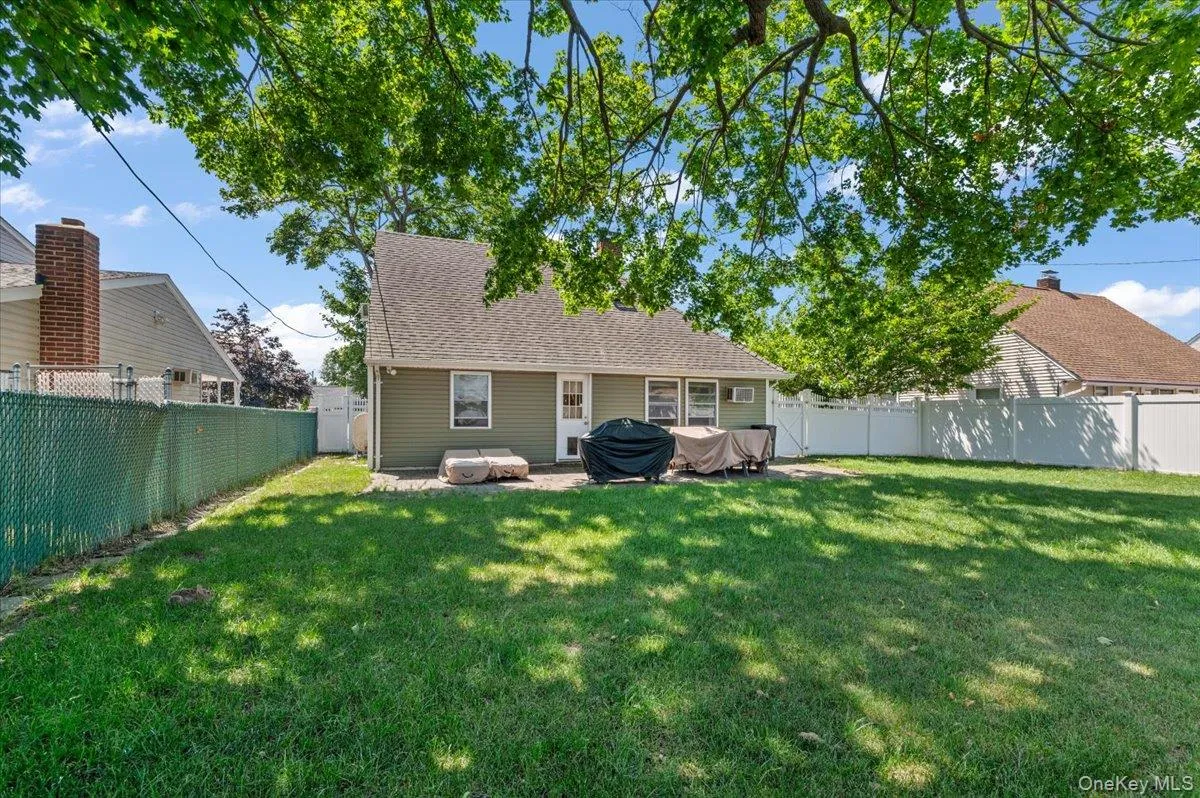 7 Chickadee Lane, Hempstead, NY, 4 Bedrooms Bedrooms, 6 Rooms Rooms,2 BathroomsBathrooms,Residential Lease,For Rent,Chickadee,0,1020397 7 Chickadee Lane, Hempstead, NY, 4 Bedrooms Bedrooms, 6 Rooms Rooms,2 BathroomsBathrooms,Residential Lease,For Rent,Chickadee,0,1020397