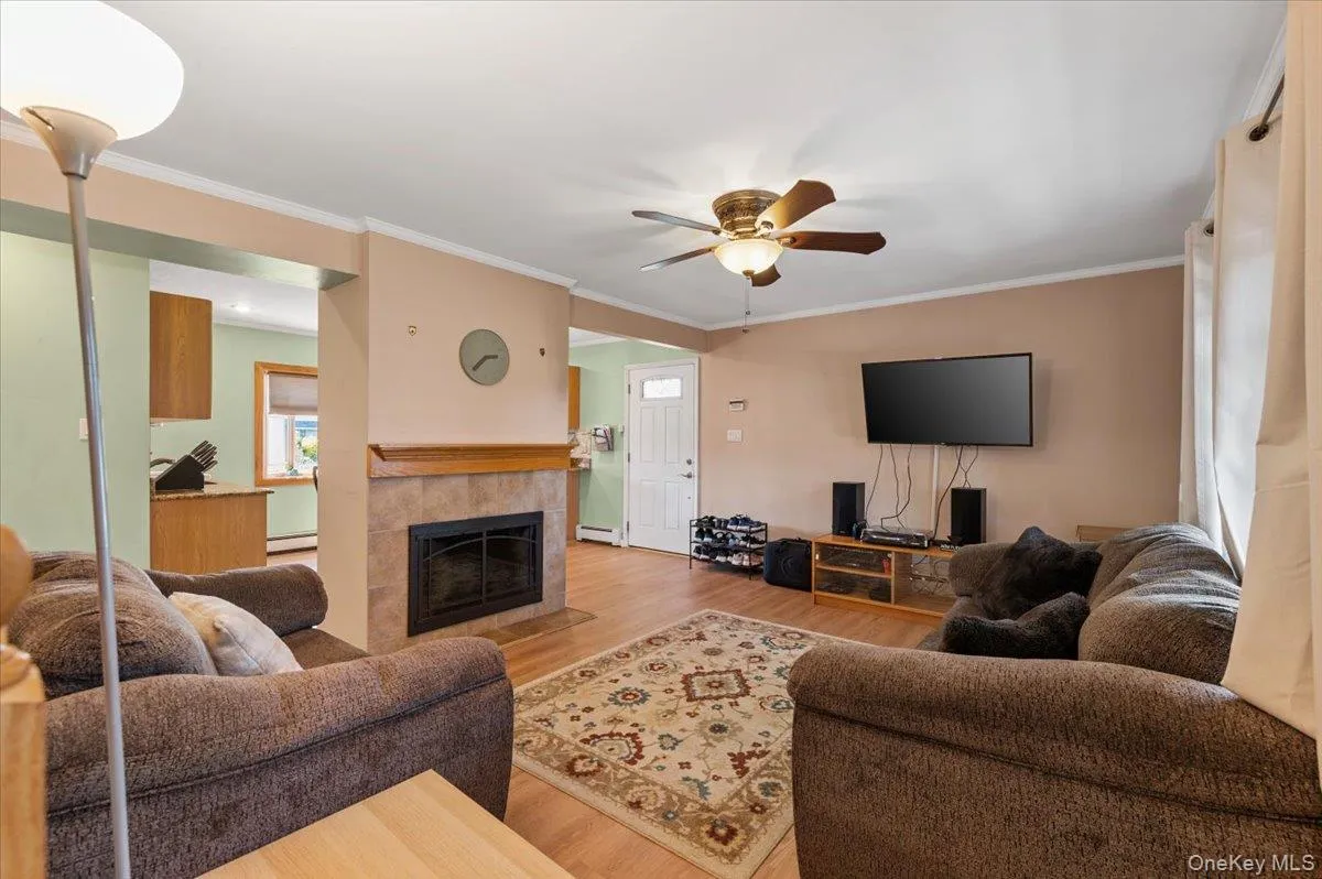 7 Chickadee Lane, Hempstead, NY, 4 Bedrooms Bedrooms, 6 Rooms Rooms,2 BathroomsBathrooms,Residential Lease,For Rent,Chickadee,0,1020397 7 Chickadee Lane, Hempstead, NY, 4 Bedrooms Bedrooms, 6 Rooms Rooms,2 BathroomsBathrooms,Residential Lease,For Rent,Chickadee,0,1020397
