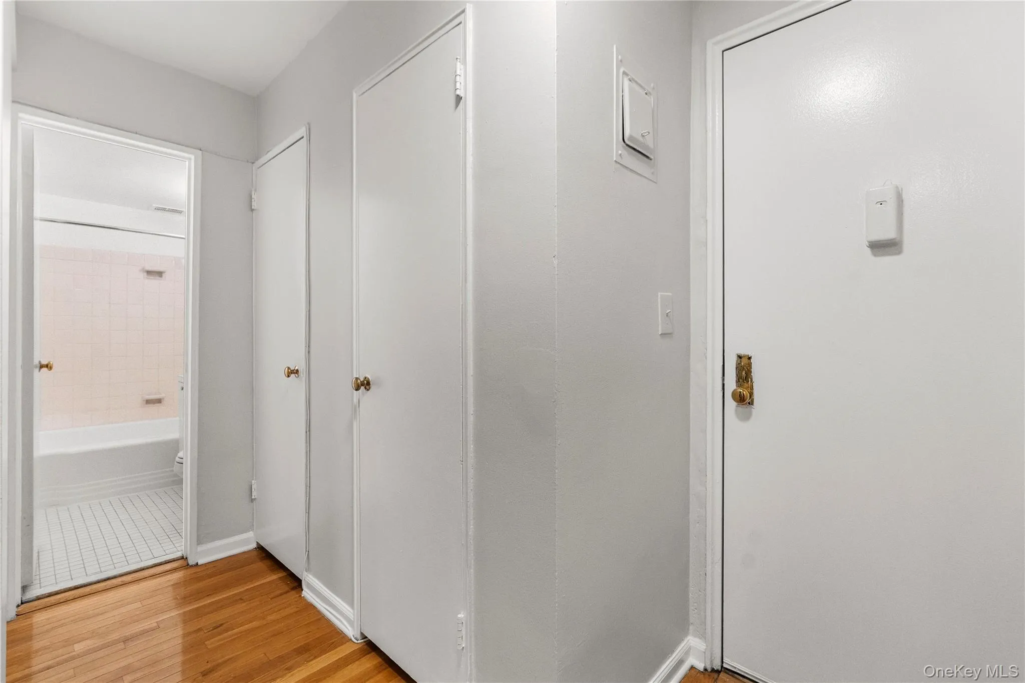 700 Scarsdale Avenue, Eastchester, NY, 2 Rooms Rooms,1 BathroomBathrooms,Residential Lease,For Rent,Scarsdale,0,1020399 700 Scarsdale Avenue, Eastchester, NY, 2 Rooms Rooms,1 BathroomBathrooms,Residential Lease,For Rent,Scarsdale,0,1020399
