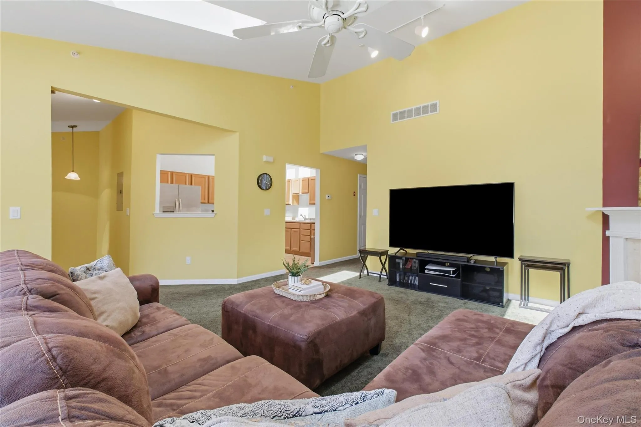 407 Crystal Hill Lane, Poughkeepsie, NY, 2 Bedrooms Bedrooms, 6 Rooms Rooms,2 BathroomsBathrooms,Residential,For Rent,Crystal Hill,0,1020400 407 Crystal Hill Lane, Poughkeepsie, NY, 2 Bedrooms Bedrooms, 6 Rooms Rooms,2 BathroomsBathrooms,Residential,For Rent,Crystal Hill,0,1020400