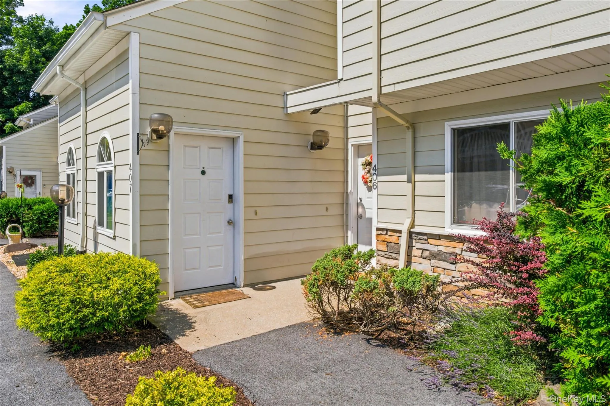 407 Crystal Hill Lane, Poughkeepsie, NY, 2 Bedrooms Bedrooms, 6 Rooms Rooms,2 BathroomsBathrooms,Residential,For Rent,Crystal Hill,0,1020400 407 Crystal Hill Lane, Poughkeepsie, NY, 2 Bedrooms Bedrooms, 6 Rooms Rooms,2 BathroomsBathrooms,Residential,For Rent,Crystal Hill,0,1020400