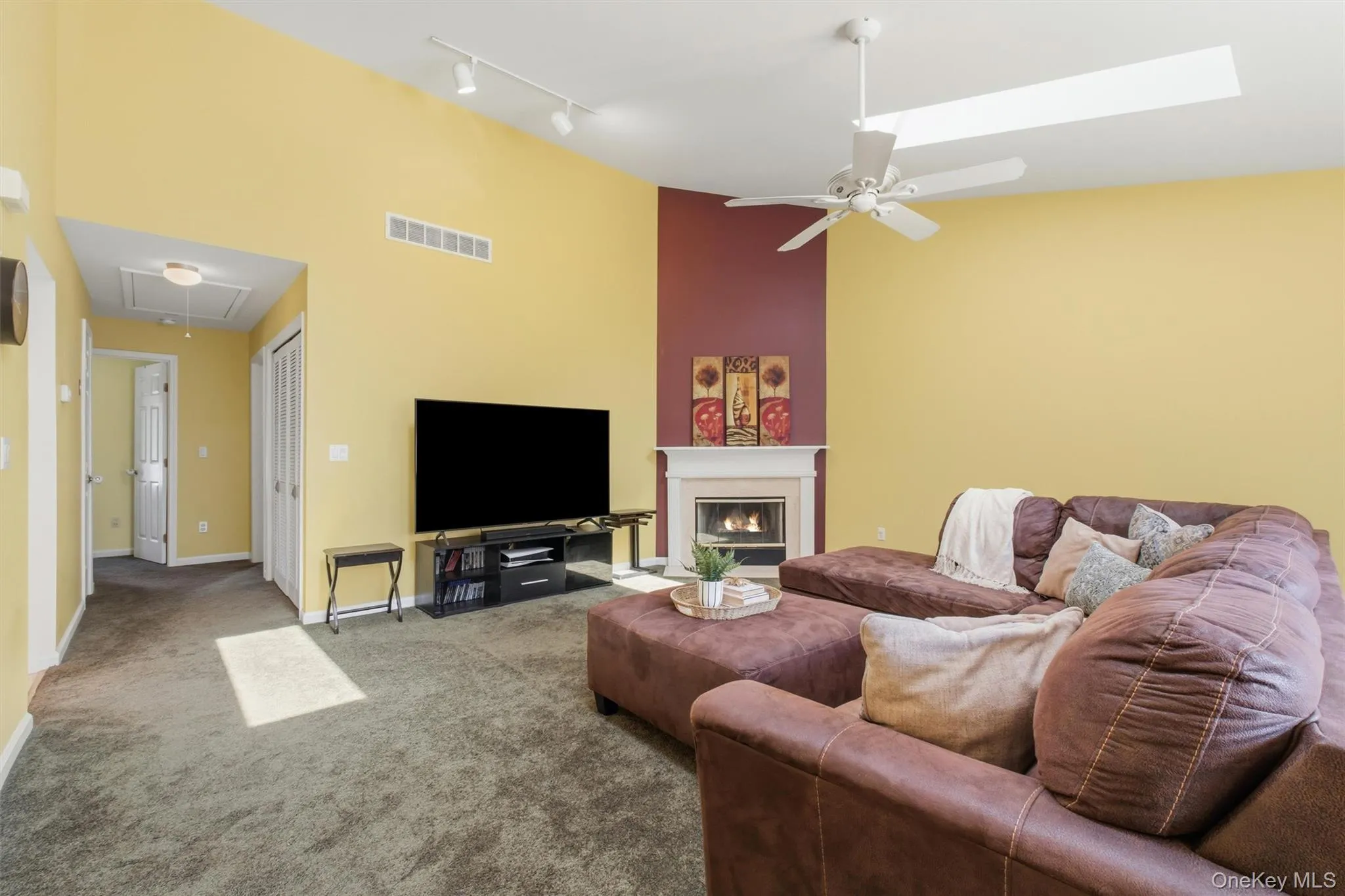 407 Crystal Hill Lane, Poughkeepsie, NY, 2 Bedrooms Bedrooms, 6 Rooms Rooms,2 BathroomsBathrooms,Residential,For Rent,Crystal Hill,0,1020400 407 Crystal Hill Lane, Poughkeepsie, NY, 2 Bedrooms Bedrooms, 6 Rooms Rooms,2 BathroomsBathrooms,Residential,For Rent,Crystal Hill,0,1020400