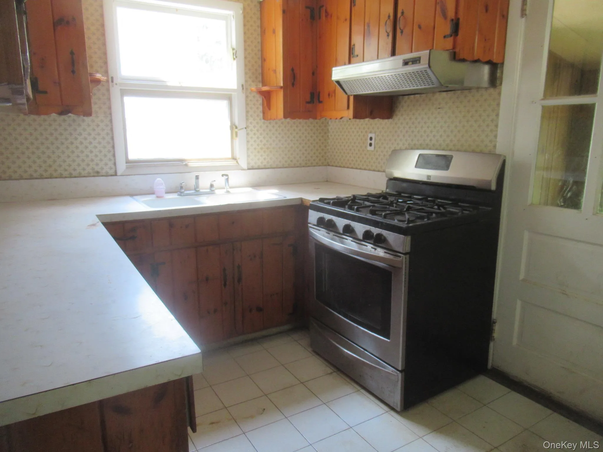 19 Bonnell Street, Middletown, NY, 2 Bedrooms Bedrooms, 6 Rooms Rooms,1 BathroomBathrooms,Residential,For Rent,Bonnell,0,1020401 19 Bonnell Street, Middletown, NY, 2 Bedrooms Bedrooms, 6 Rooms Rooms,1 BathroomBathrooms,Residential,For Rent,Bonnell,0,1020401