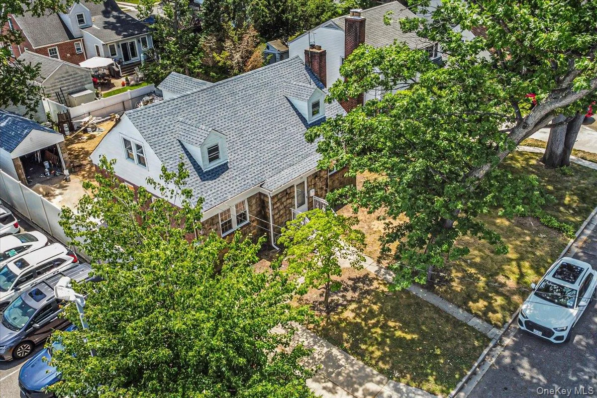 15 Astor Place, Hempstead, NY, 4 Bedrooms Bedrooms, 9 Rooms Rooms,2 BathroomsBathrooms,Residential,For Rent,Astor,0,1020404 15 Astor Place, Hempstead, NY, 4 Bedrooms Bedrooms, 9 Rooms Rooms,2 BathroomsBathrooms,Residential,For Rent,Astor,0,1020404