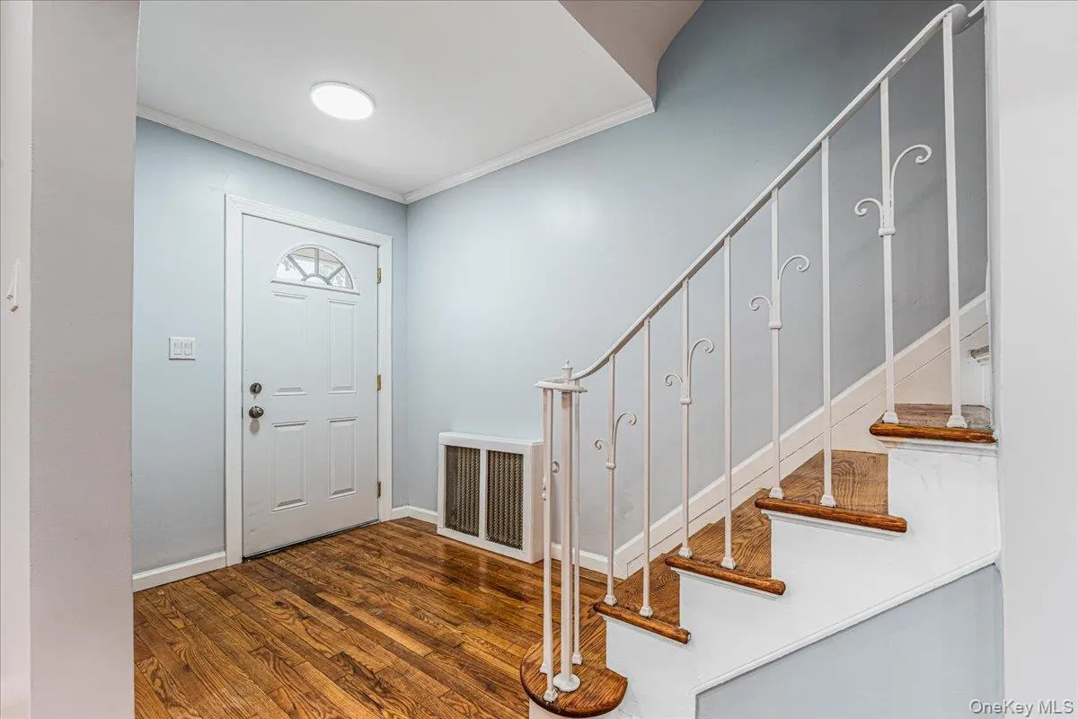 15 Astor Place, Hempstead, NY, 4 Bedrooms Bedrooms, 9 Rooms Rooms,2 BathroomsBathrooms,Residential,For Rent,Astor,0,1020404 15 Astor Place, Hempstead, NY, 4 Bedrooms Bedrooms, 9 Rooms Rooms,2 BathroomsBathrooms,Residential,For Rent,Astor,0,1020404