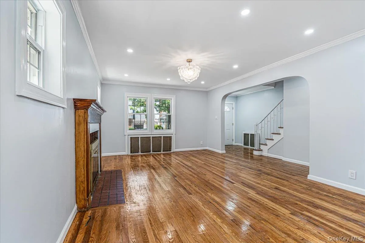 15 Astor Place, Hempstead, NY, 4 Bedrooms Bedrooms, 9 Rooms Rooms,2 BathroomsBathrooms,Residential,For Rent,Astor,0,1020404 15 Astor Place, Hempstead, NY, 4 Bedrooms Bedrooms, 9 Rooms Rooms,2 BathroomsBathrooms,Residential,For Rent,Astor,0,1020404