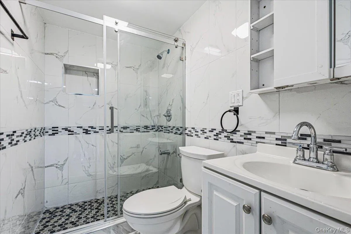 15 Astor Place, Hempstead, NY, 4 Bedrooms Bedrooms, 9 Rooms Rooms,2 BathroomsBathrooms,Residential,For Rent,Astor,0,1020404 15 Astor Place, Hempstead, NY, 4 Bedrooms Bedrooms, 9 Rooms Rooms,2 BathroomsBathrooms,Residential,For Rent,Astor,0,1020404