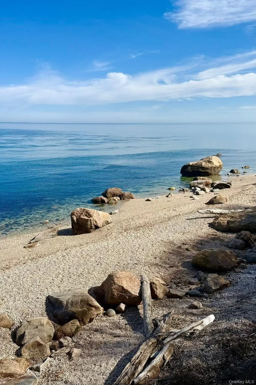 65 Lake Drive, Southold, NY, 4 Bedrooms Bedrooms, 6 Rooms Rooms,2 BathroomsBathrooms,Residential Lease,For Rent,Lake,0,1020406 65 Lake Drive, Southold, NY, 4 Bedrooms Bedrooms, 6 Rooms Rooms,2 BathroomsBathrooms,Residential Lease,For Rent,Lake,0,1020406