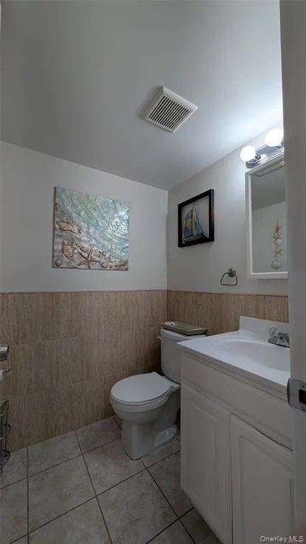 46-45 193rd Street, New York, NY, 3 Bedrooms Bedrooms, 7 Rooms Rooms,2 BathroomsBathrooms,Residential Lease,For Rent,193rd,0,1020409 46-45 193rd Street, New York, NY, 3 Bedrooms Bedrooms, 7 Rooms Rooms,2 BathroomsBathrooms,Residential Lease,For Rent,193rd,0,1020409