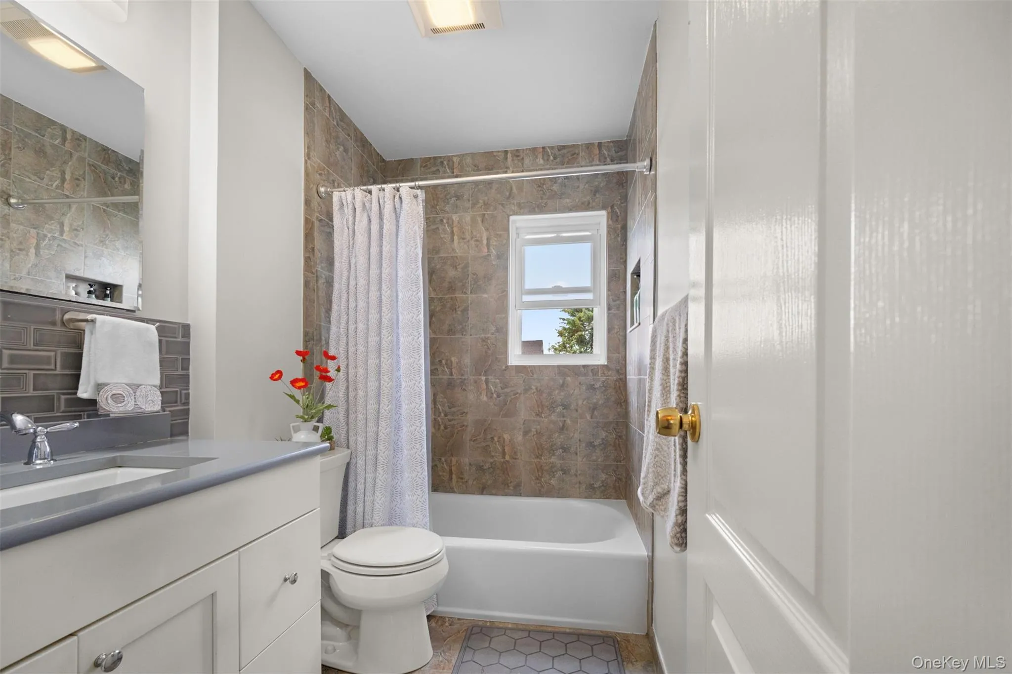 40 Martha Street, Hempstead, NY, 4 Bedrooms Bedrooms, 8 Rooms Rooms,2 BathroomsBathrooms,Residential,For Rent,Martha,0,1020410 40 Martha Street, Hempstead, NY, 4 Bedrooms Bedrooms, 8 Rooms Rooms,2 BathroomsBathrooms,Residential,For Rent,Martha,0,1020410