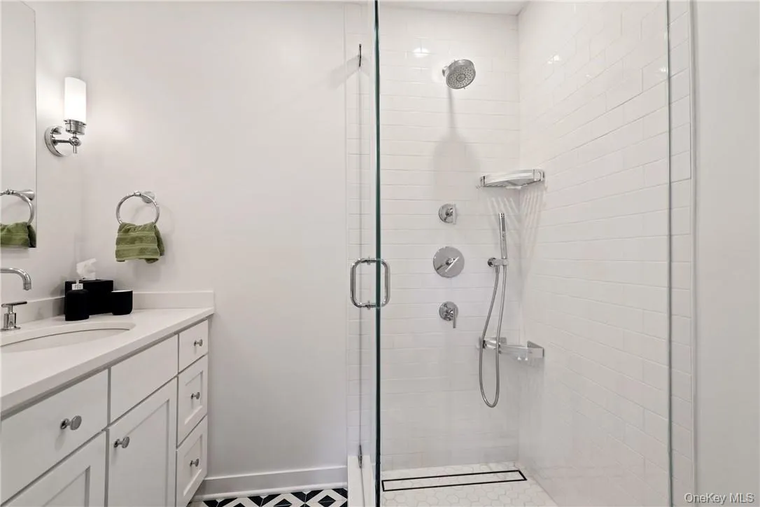 Hall Bath Hall Bath