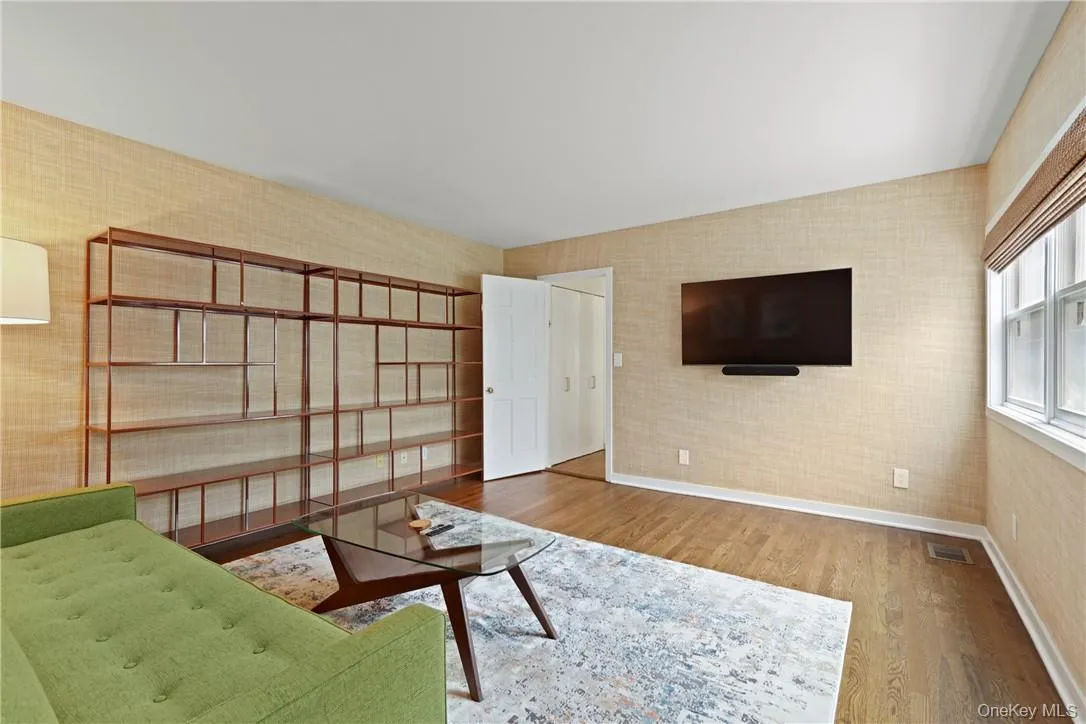 Office/Guest Suite/First Floor Office/Guest Suite/First Floor