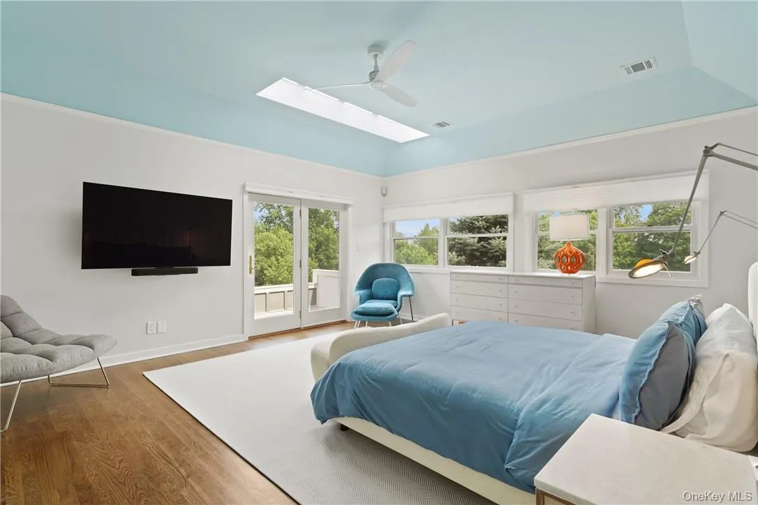 Primary Bedroom Suite Primary Bedroom Suite