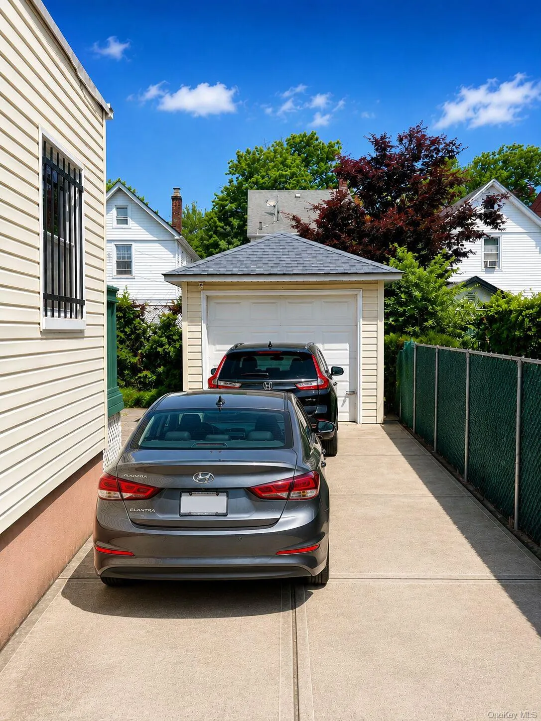 172-39 83rd Avenue, New York, NY, 3 Bedrooms Bedrooms, 5 Rooms Rooms,2 BathroomsBathrooms,Residential,For Rent,83rd,0,1020419 172-39 83rd Avenue, New York, NY, 3 Bedrooms Bedrooms, 5 Rooms Rooms,2 BathroomsBathrooms,Residential,For Rent,83rd,0,1020419