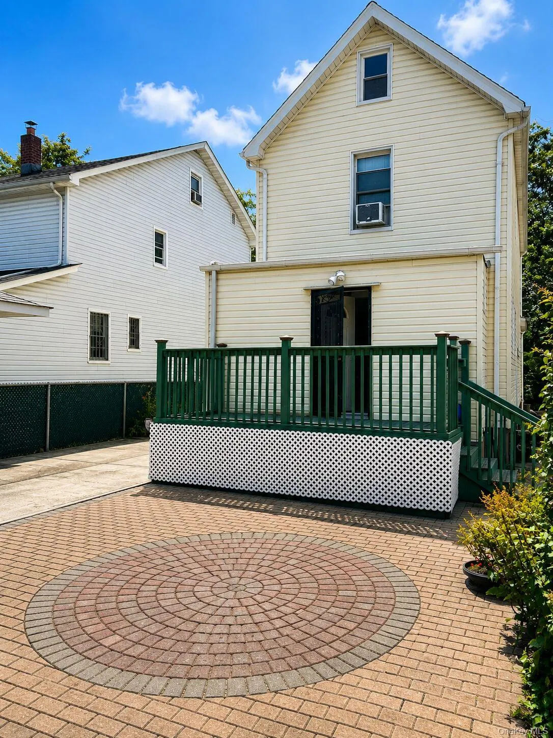 172-39 83rd Avenue, New York, NY, 3 Bedrooms Bedrooms, 5 Rooms Rooms,2 BathroomsBathrooms,Residential,For Rent,83rd,0,1020419 172-39 83rd Avenue, New York, NY, 3 Bedrooms Bedrooms, 5 Rooms Rooms,2 BathroomsBathrooms,Residential,For Rent,83rd,0,1020419